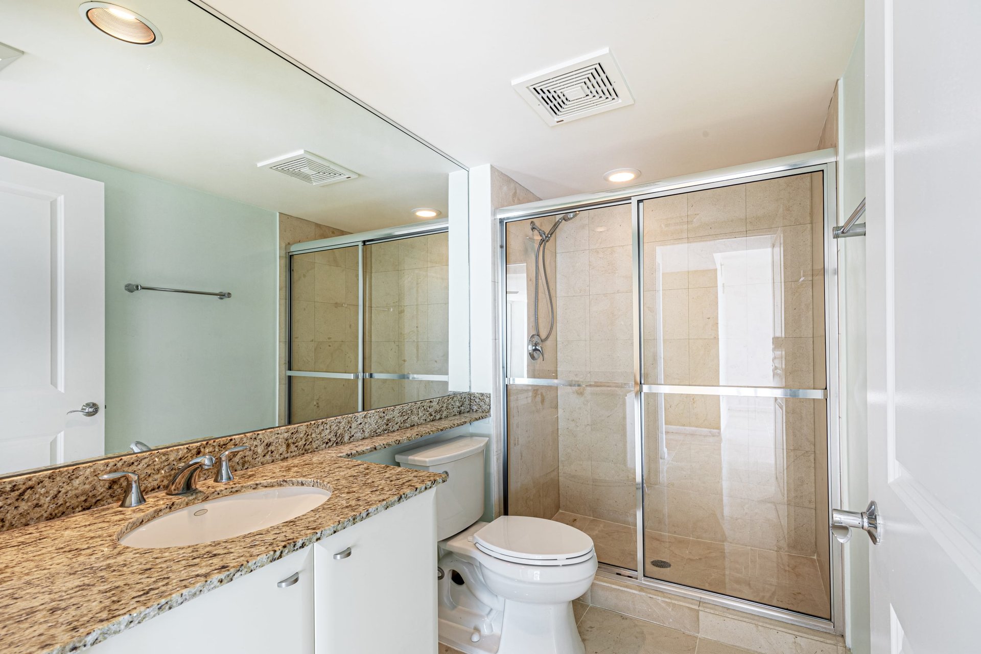 600 W Las Olas Blvd Unit: 907