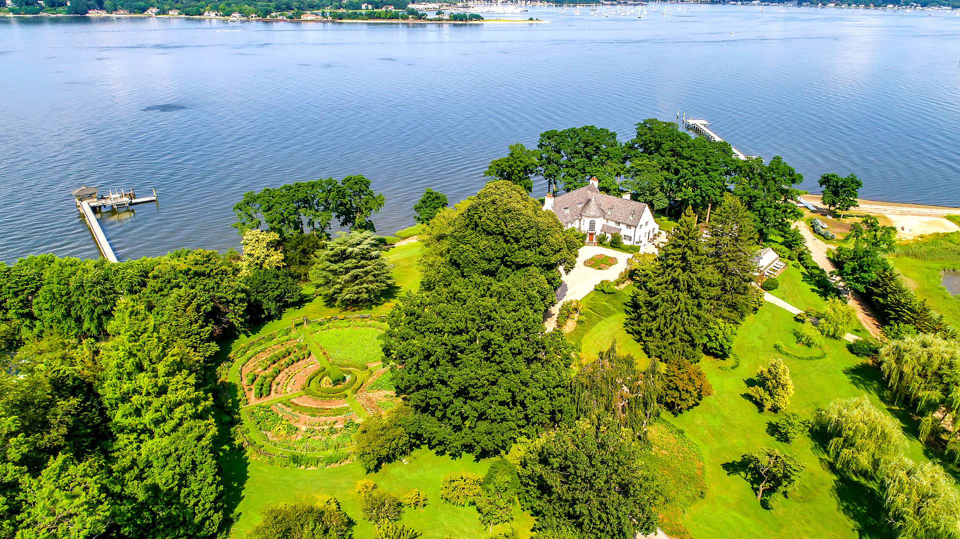 235 Dock Lane