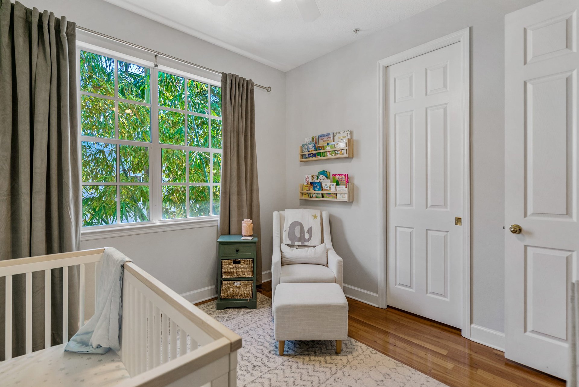 3111 W DE LEON STREET Unit: 4