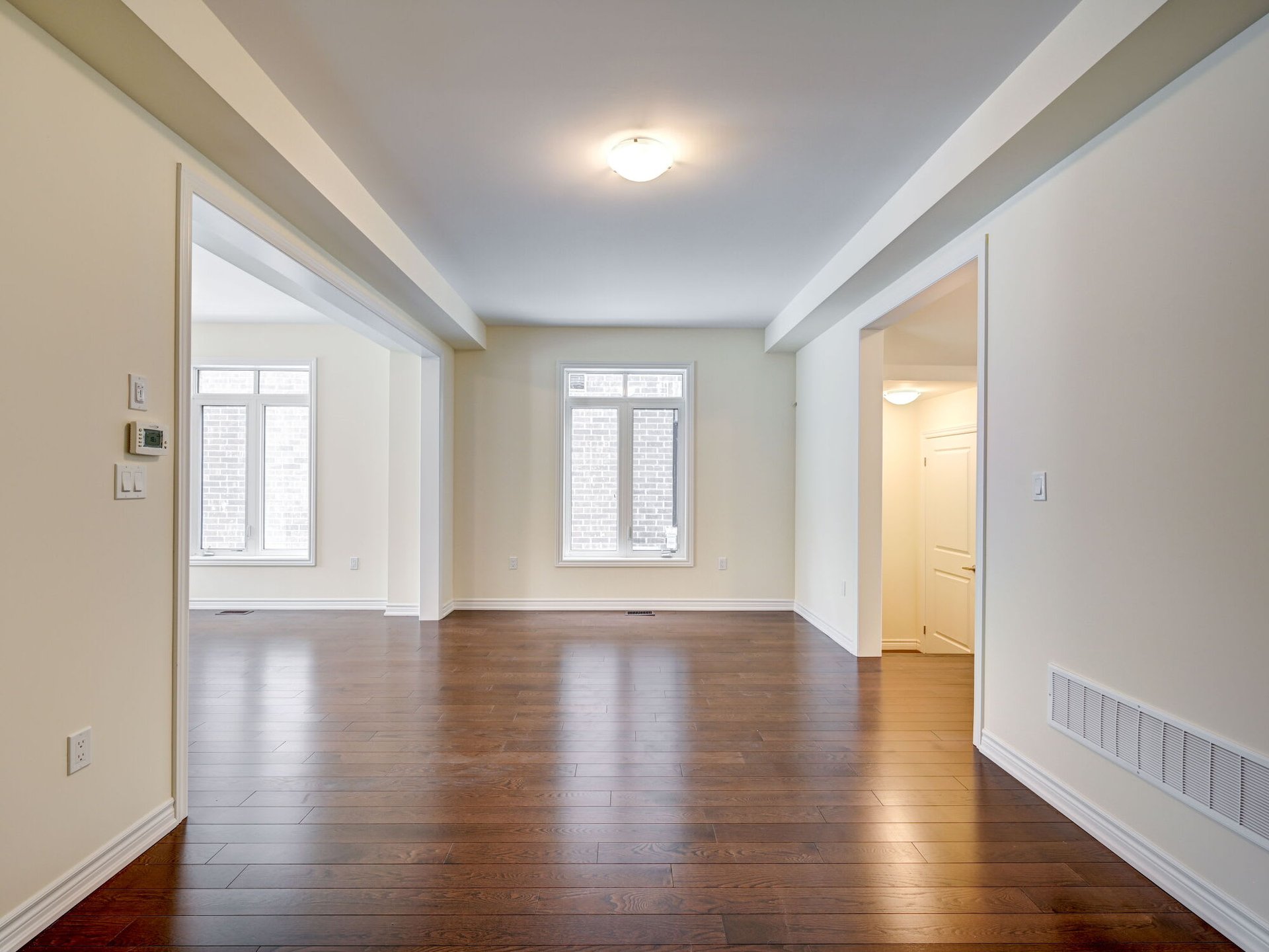 65 Ferragine Cres