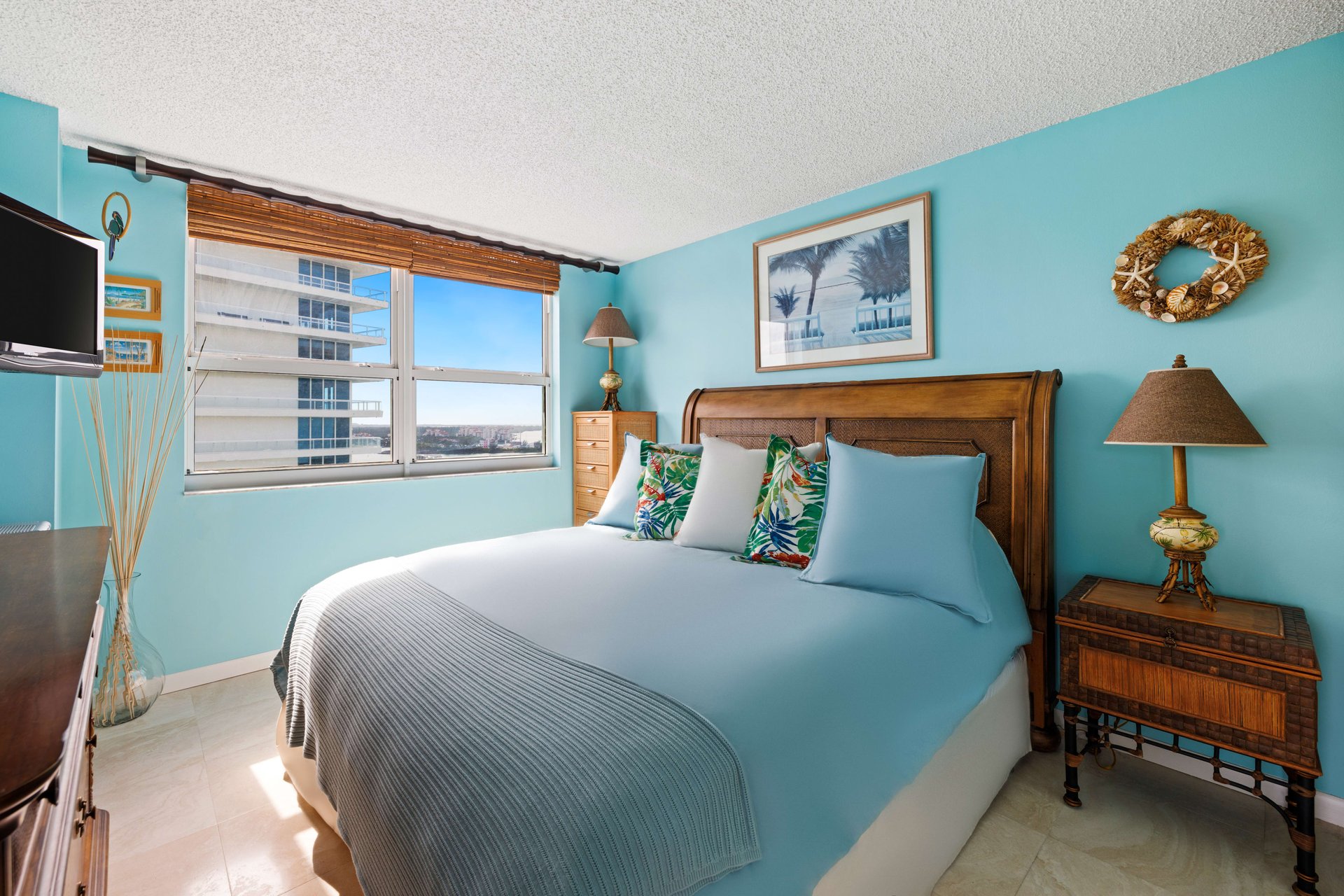 650 West Ave Unit: 2102