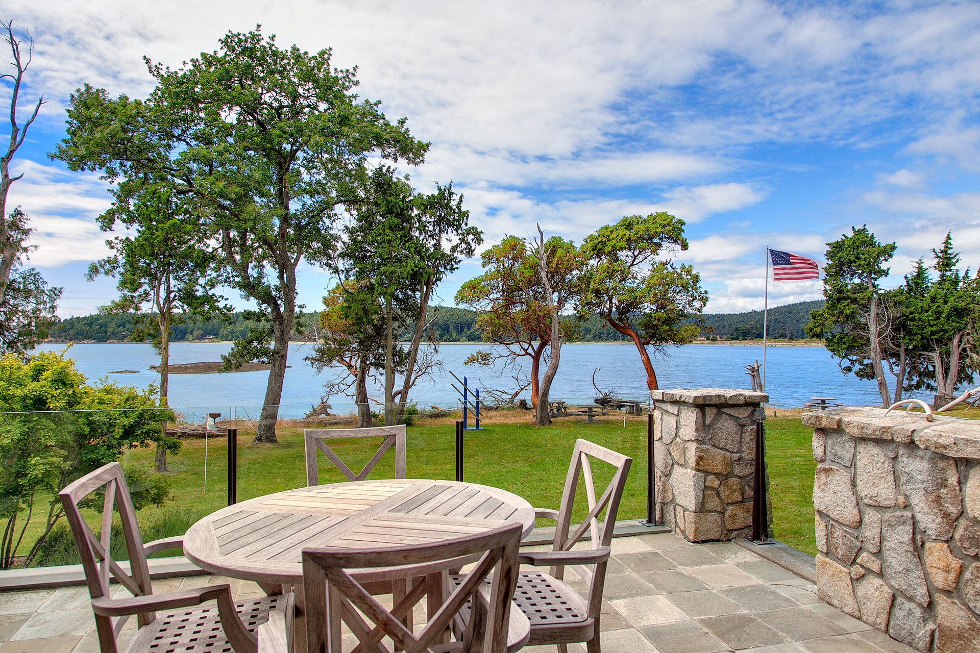 235 Seal Rock Lane, Friday Harbor 98250