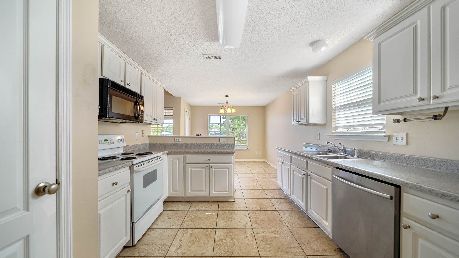 113 NW Imogene Way