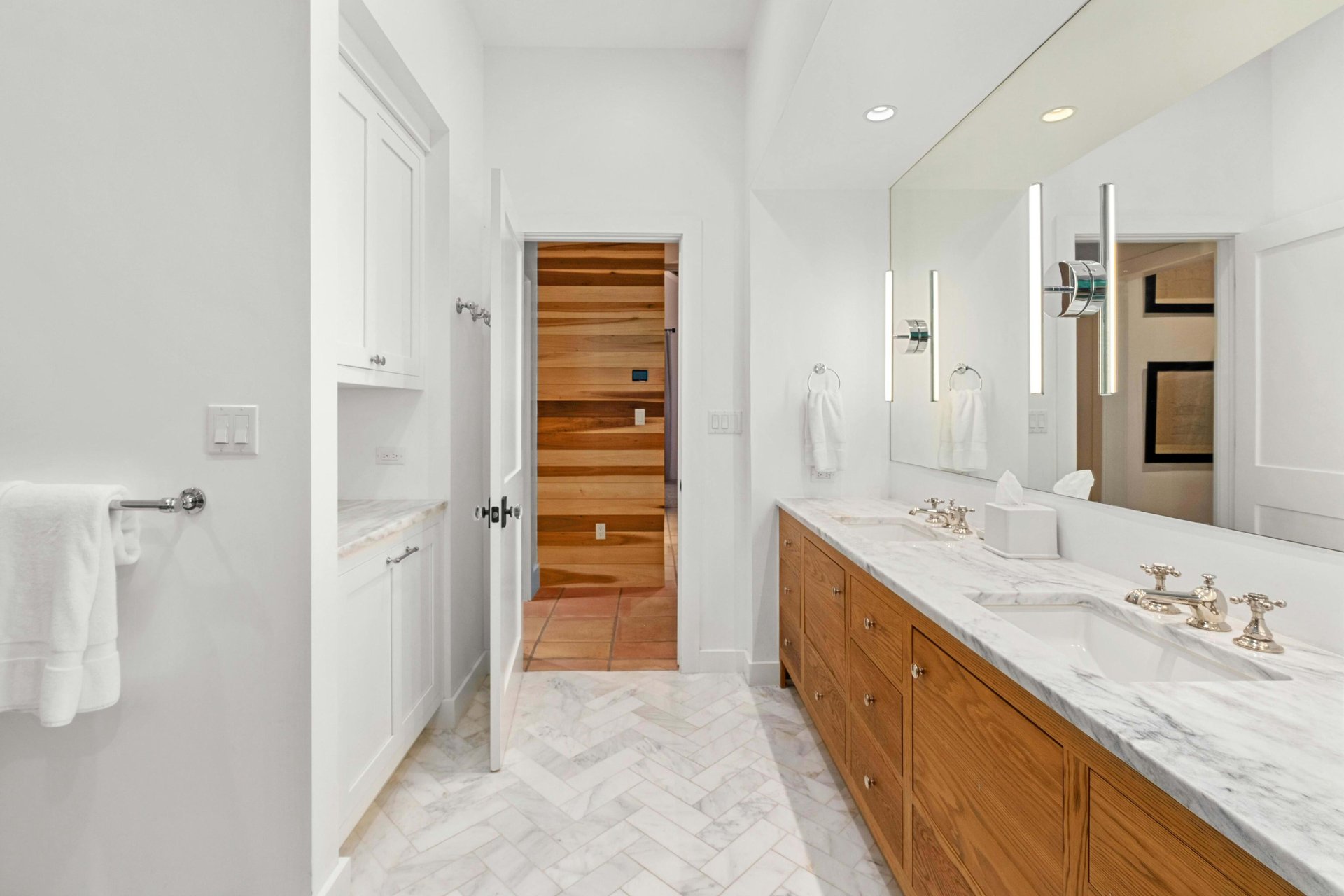 3120 Edgewater Drive