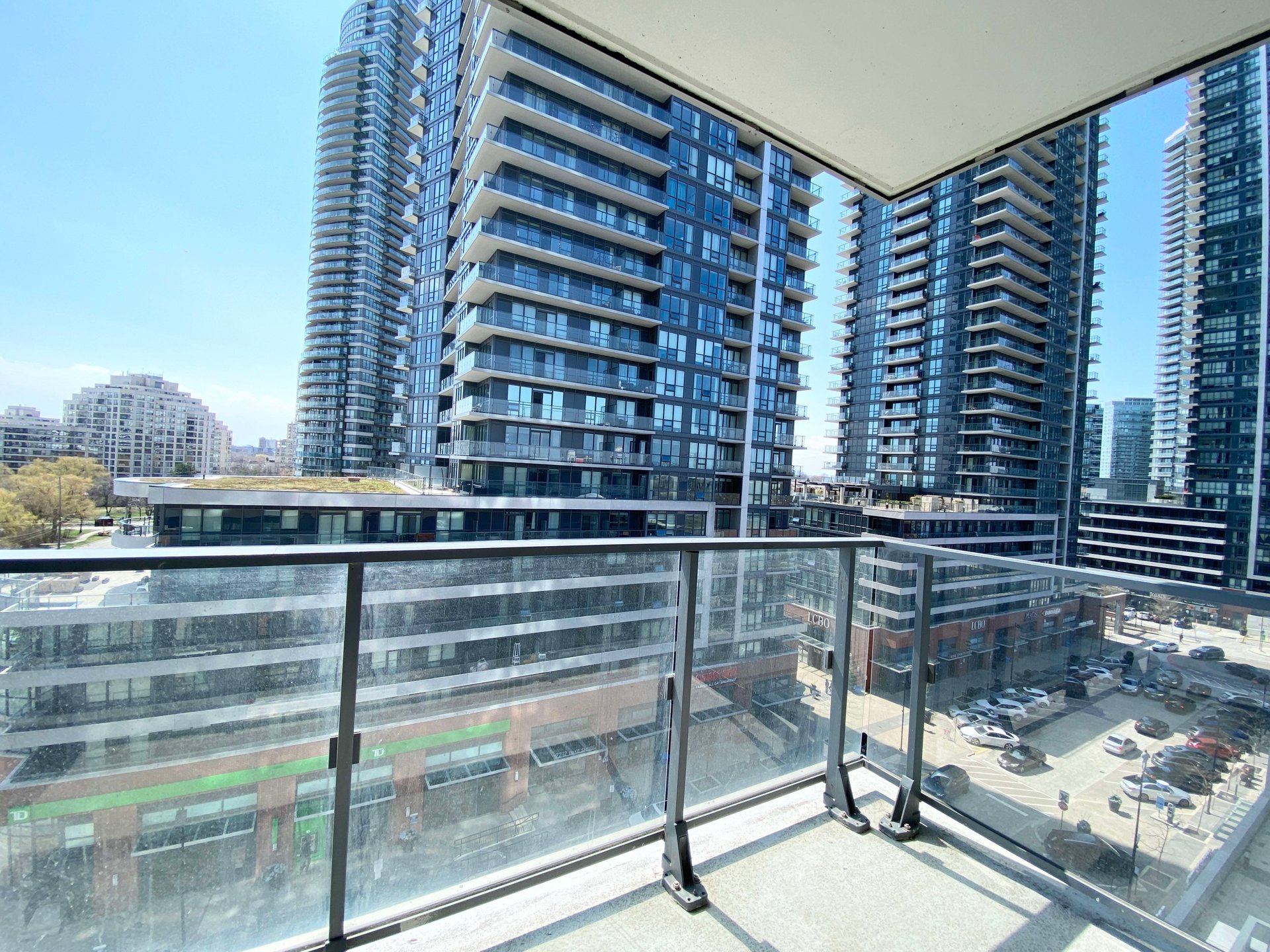 2200 Lake Shore Blvd W Unit: 903