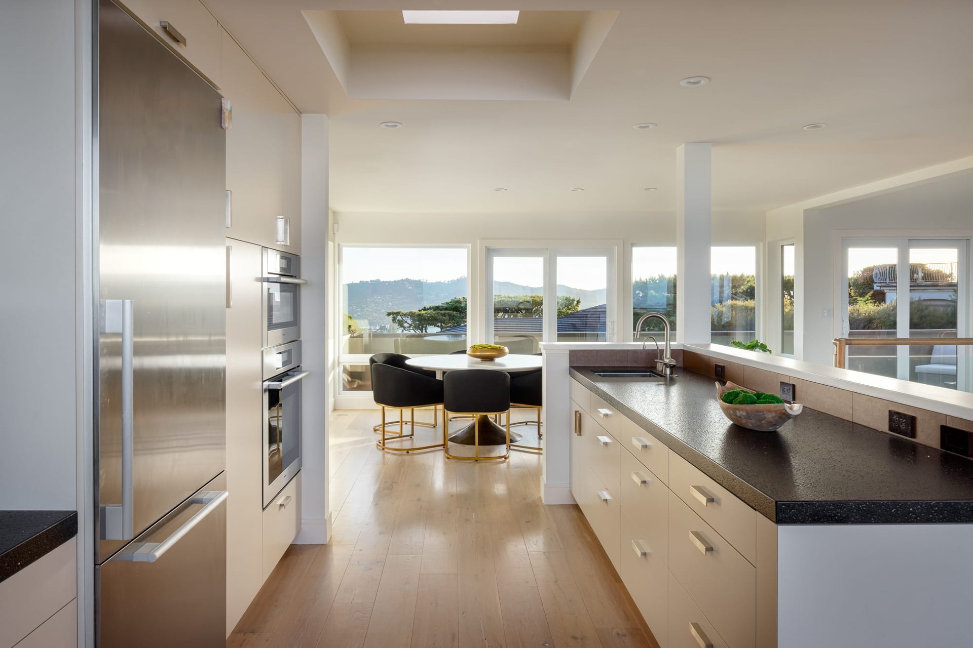Sweeping Views Across the Bay