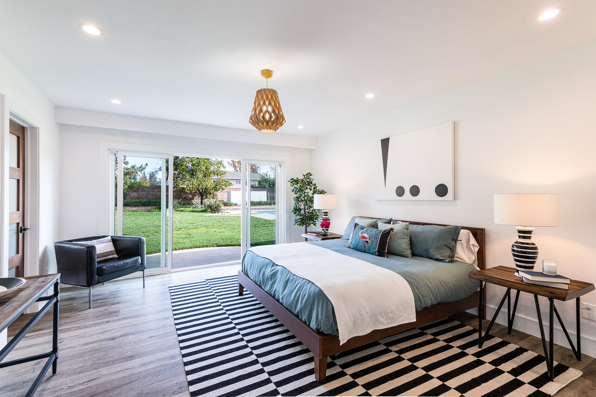 Mid-Century Smart Home in Woodland Hills