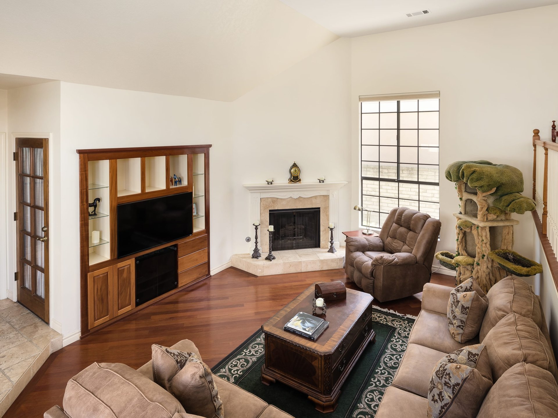115 S Juanita Avenue A