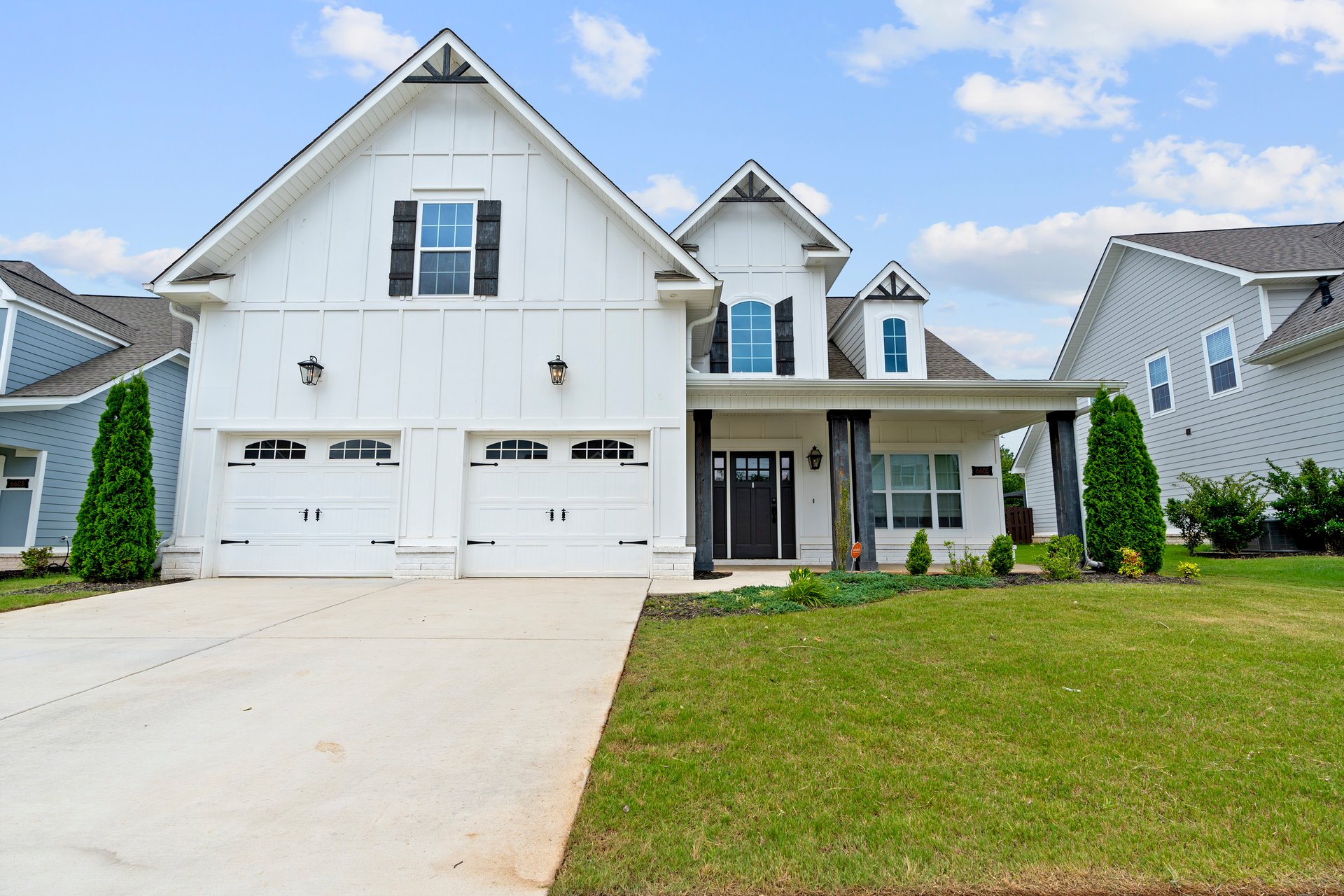 SPACE SPACE SPACE with a Luxury feel! Office AND Bonus Room!Office AND Bonus Room!