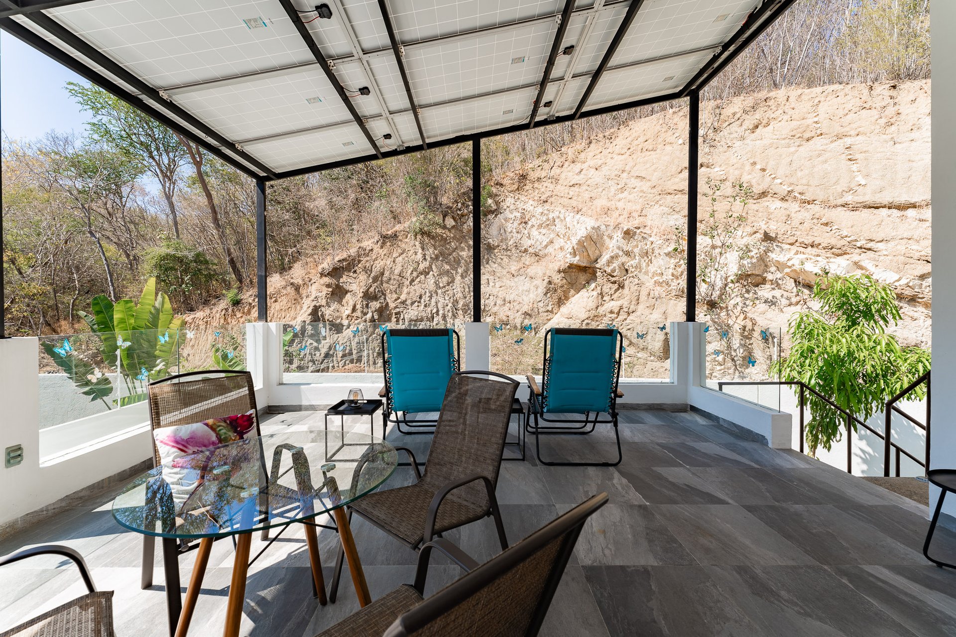 5 bedrooms, Single Family Homes, Villa de Caballos