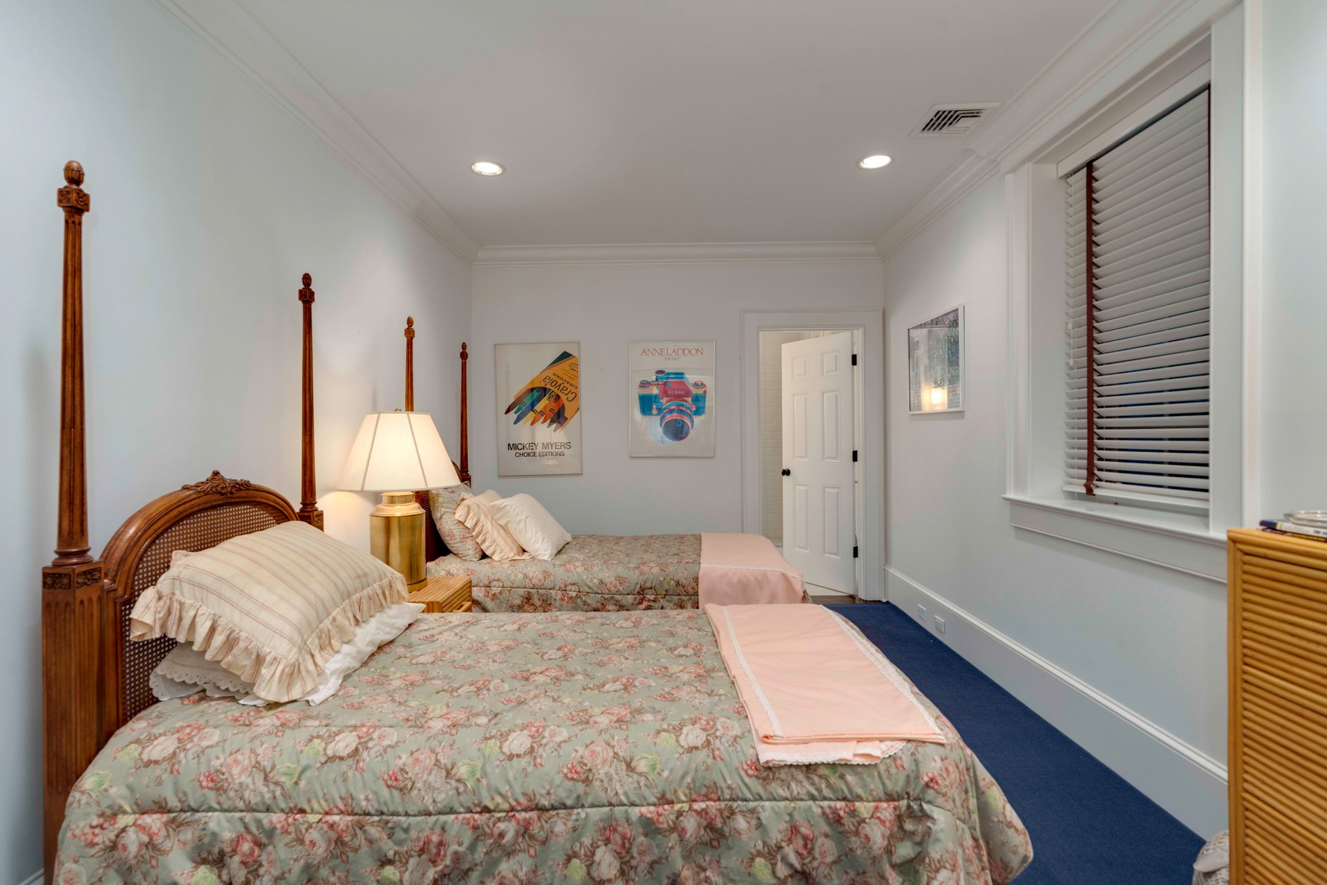 Furnished Designer Luxury Cottage in a Historic Waterfront Neighborhood