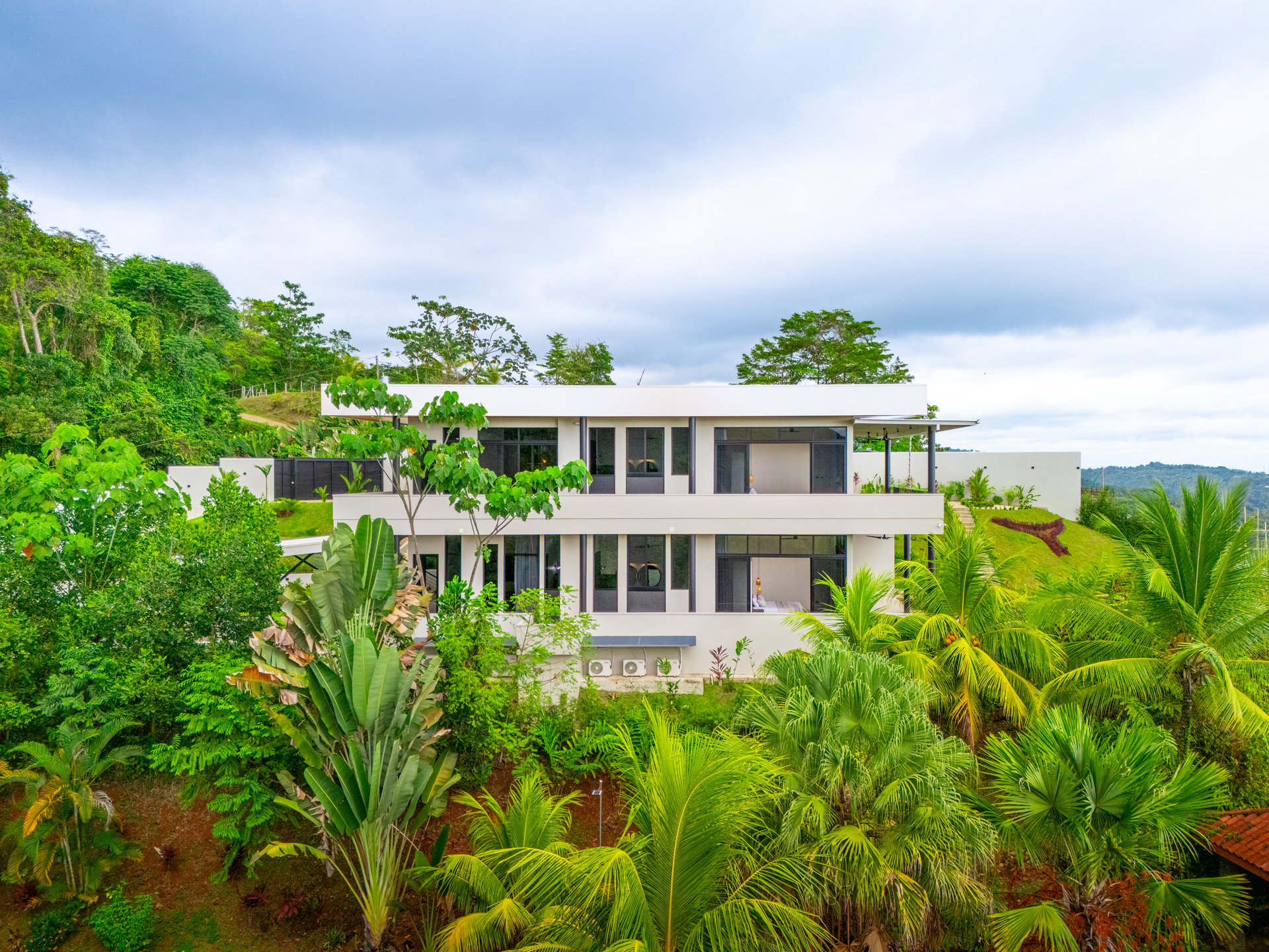 Lion's Gate Sunset Estate