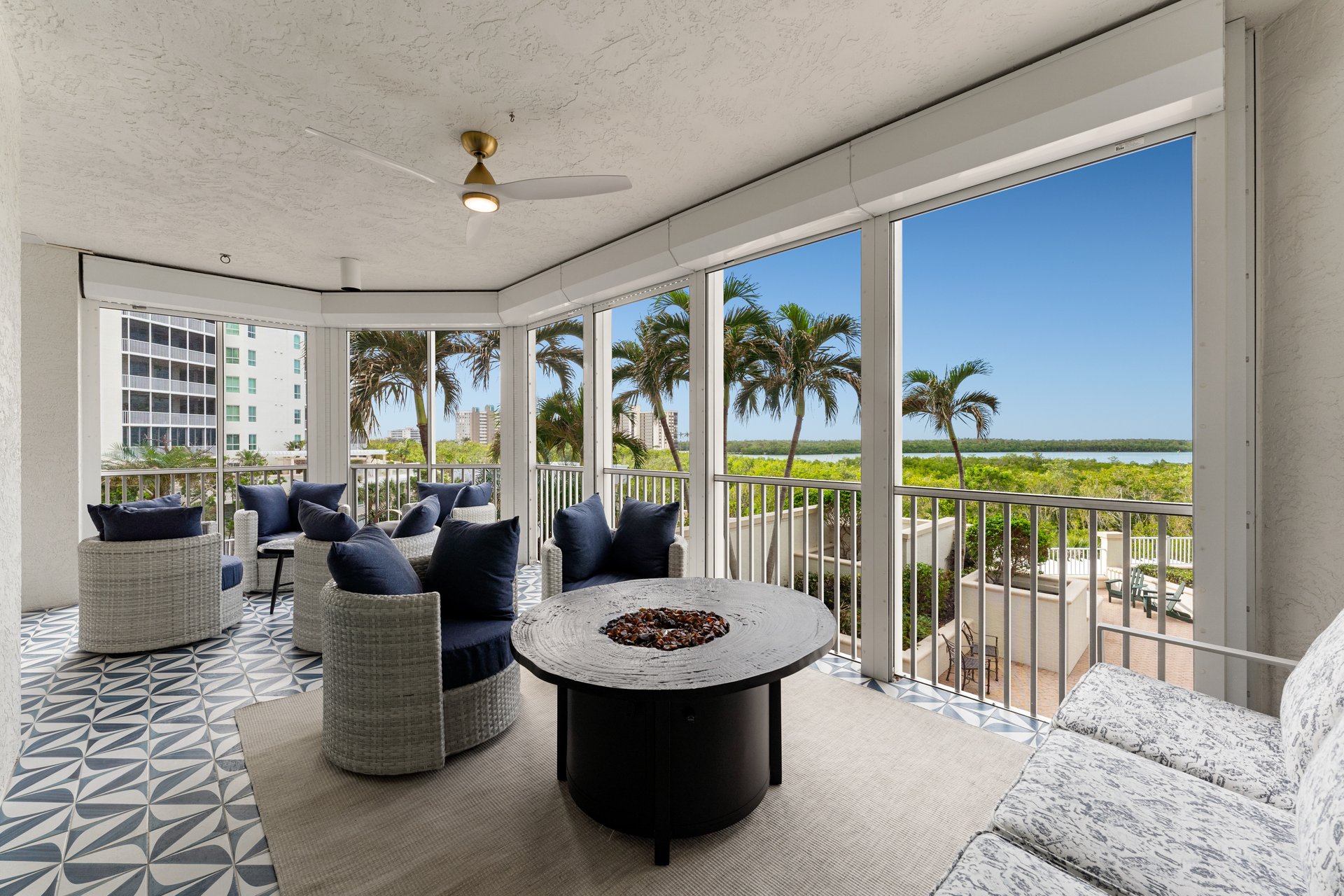 THE DUNES NAPLES