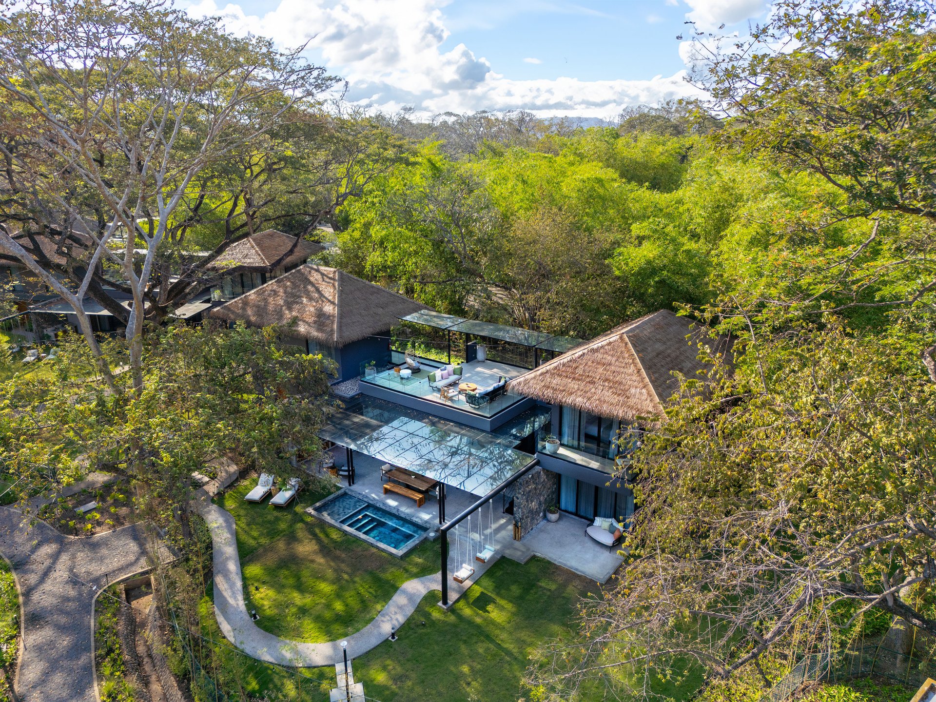 El Mangroove Autograph Collection® | Exclusive 2 & 3-Bedroom Villas in the Heart of Papagayo!