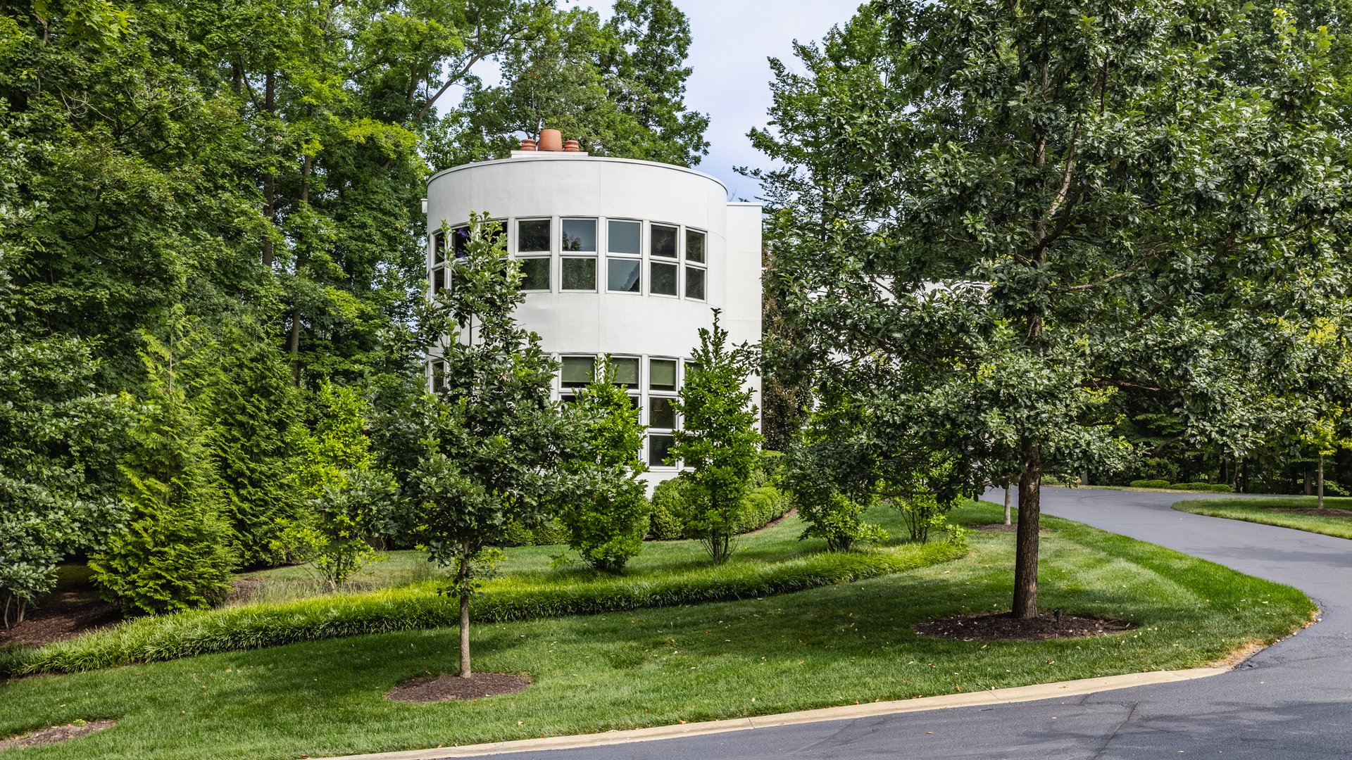 10565 Spring Mill Road