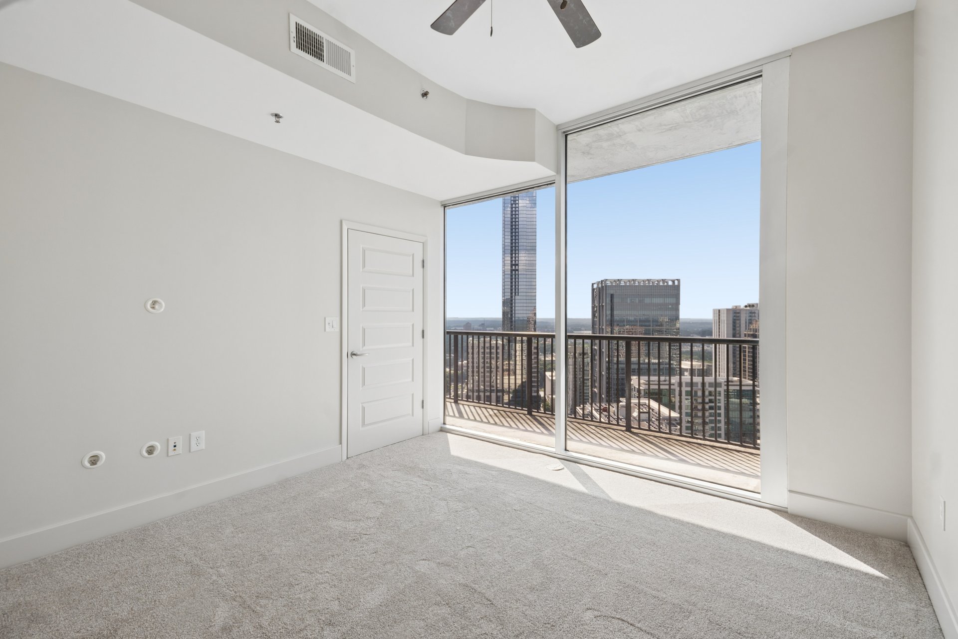 1080 Peachtree Street NE Unit 3215