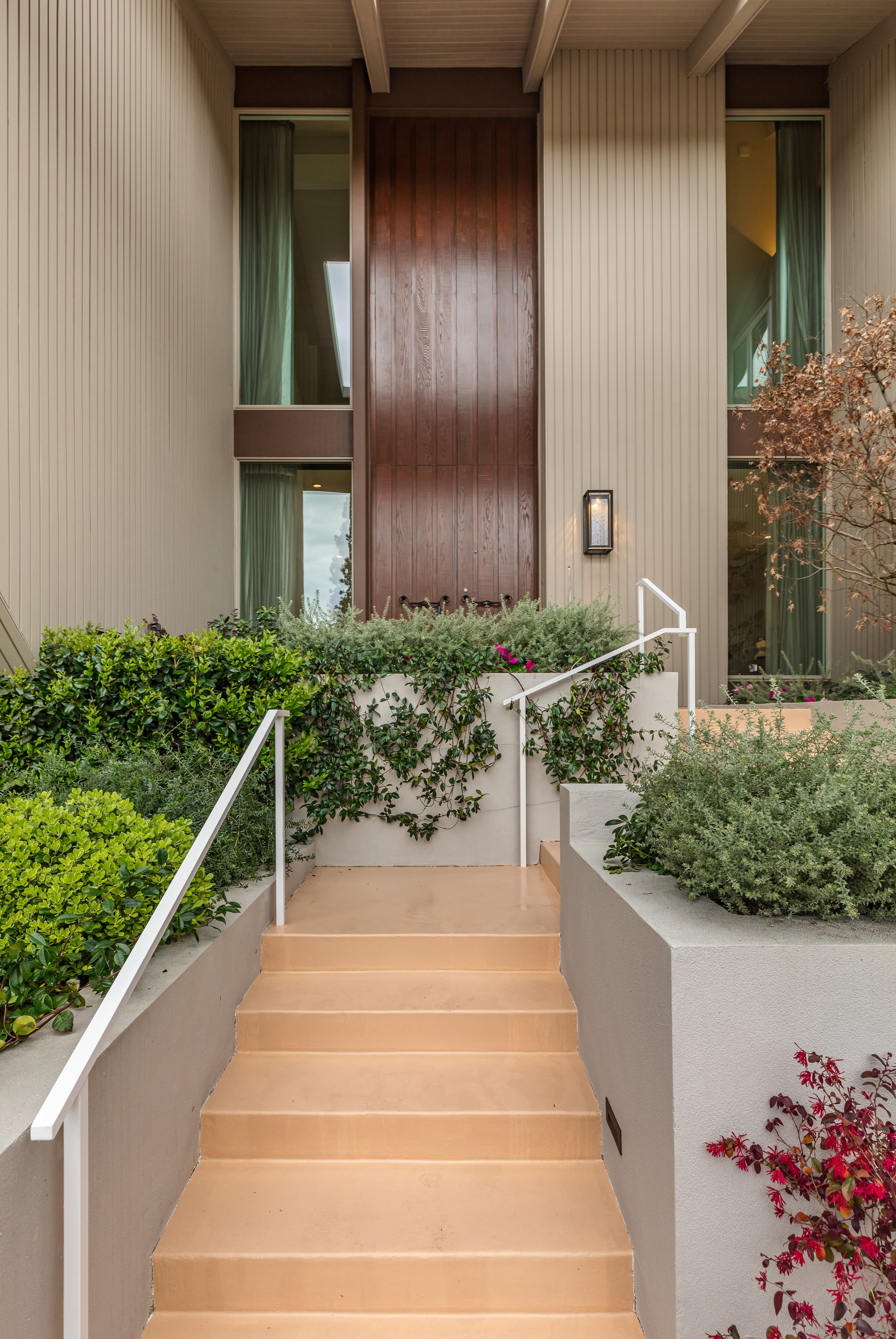 1059 Angelo Dr, Beverly Hills