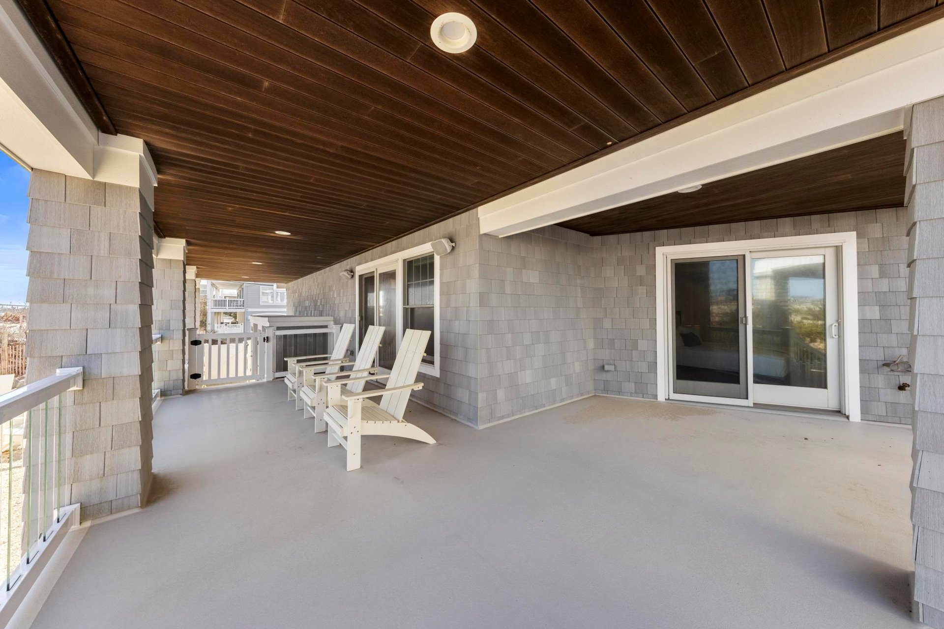 123 E. Colorado Ave
