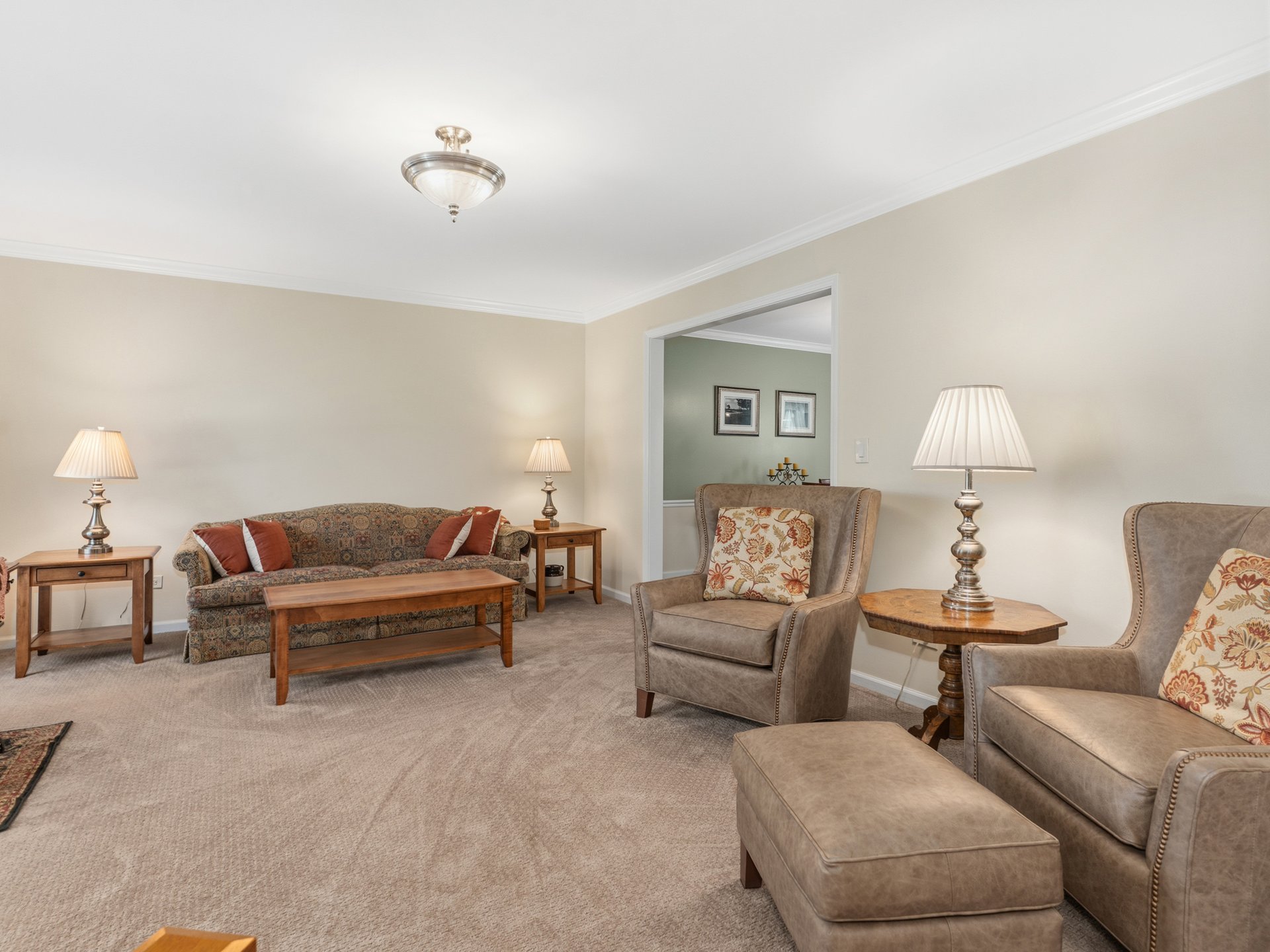 1235  Pin Oak Court