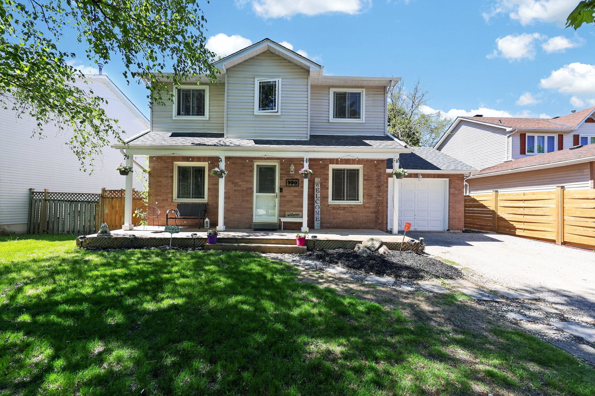 990 Anna Maria Ave