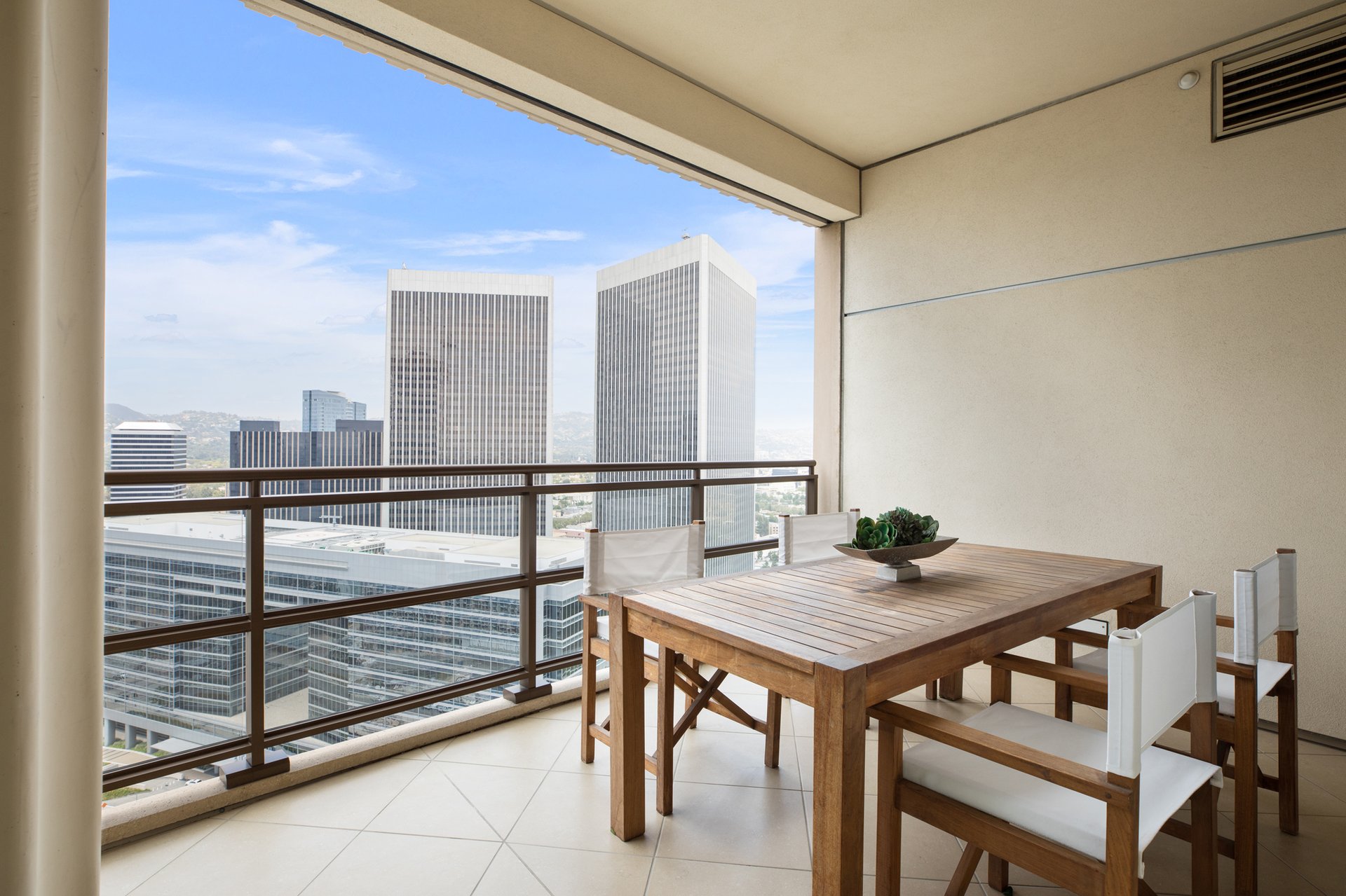 Spectacular Condominium in The Century