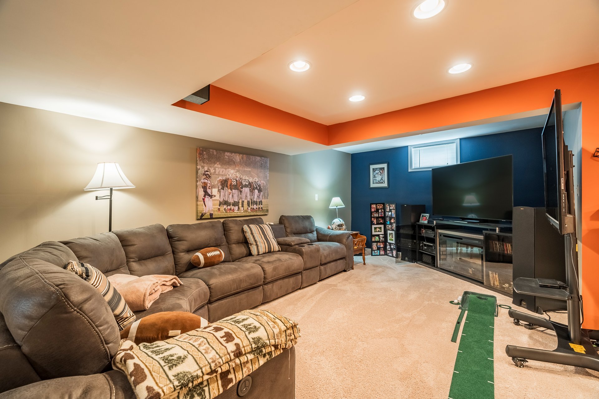 7055 Maple Court
