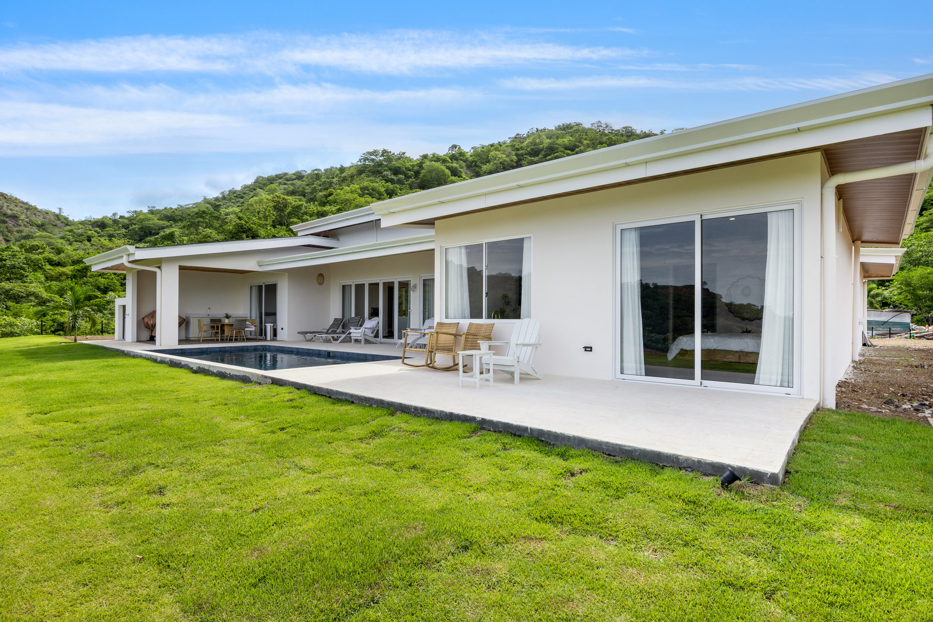 Dos Ríos 29 | Brand-New Ocean & Mountain View Home