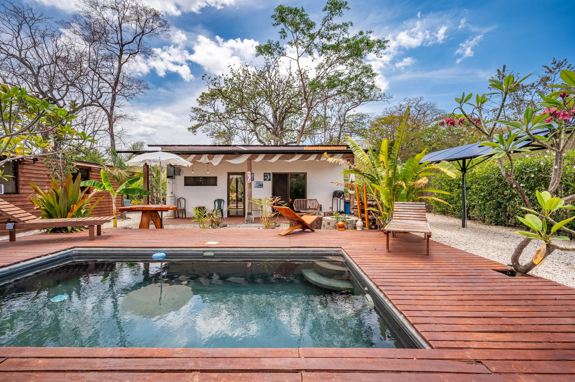 Casa Jaramillo | Eco-Friendly Property with Guest Studio & Solar Power – Near Tamarindo
