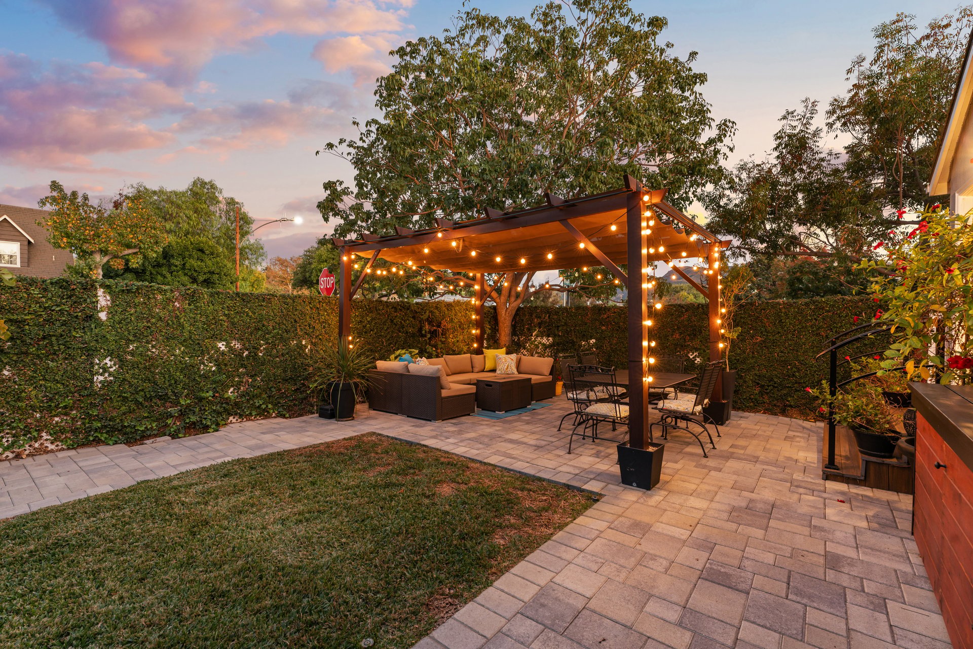 4001 W Clark Avenue, Burbank