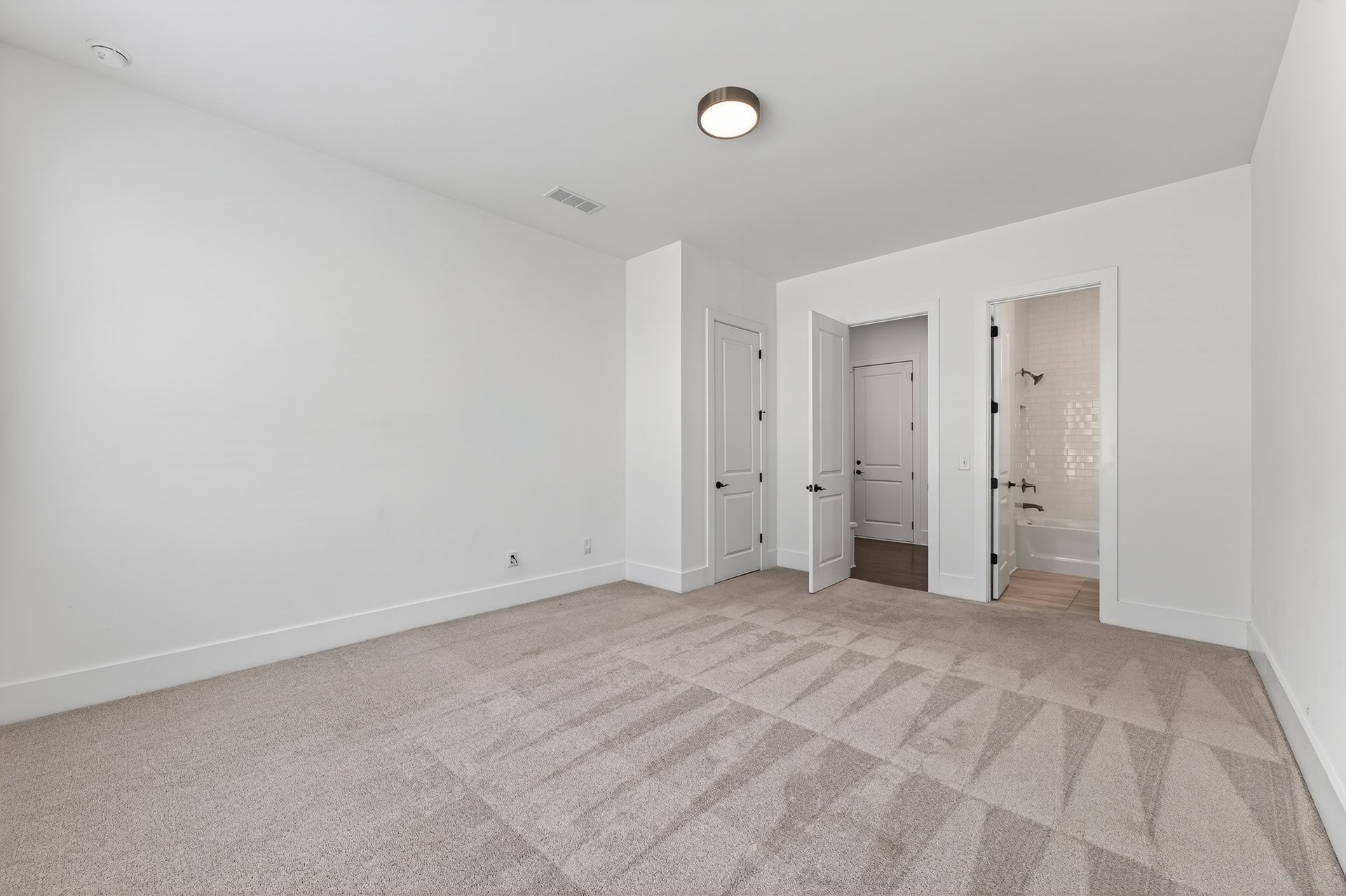 1011 Ridgeview Road