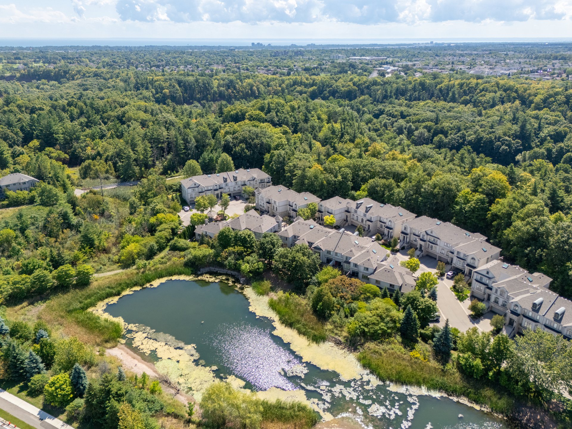 30-2400 Neyagawa Boulevard, Oakville