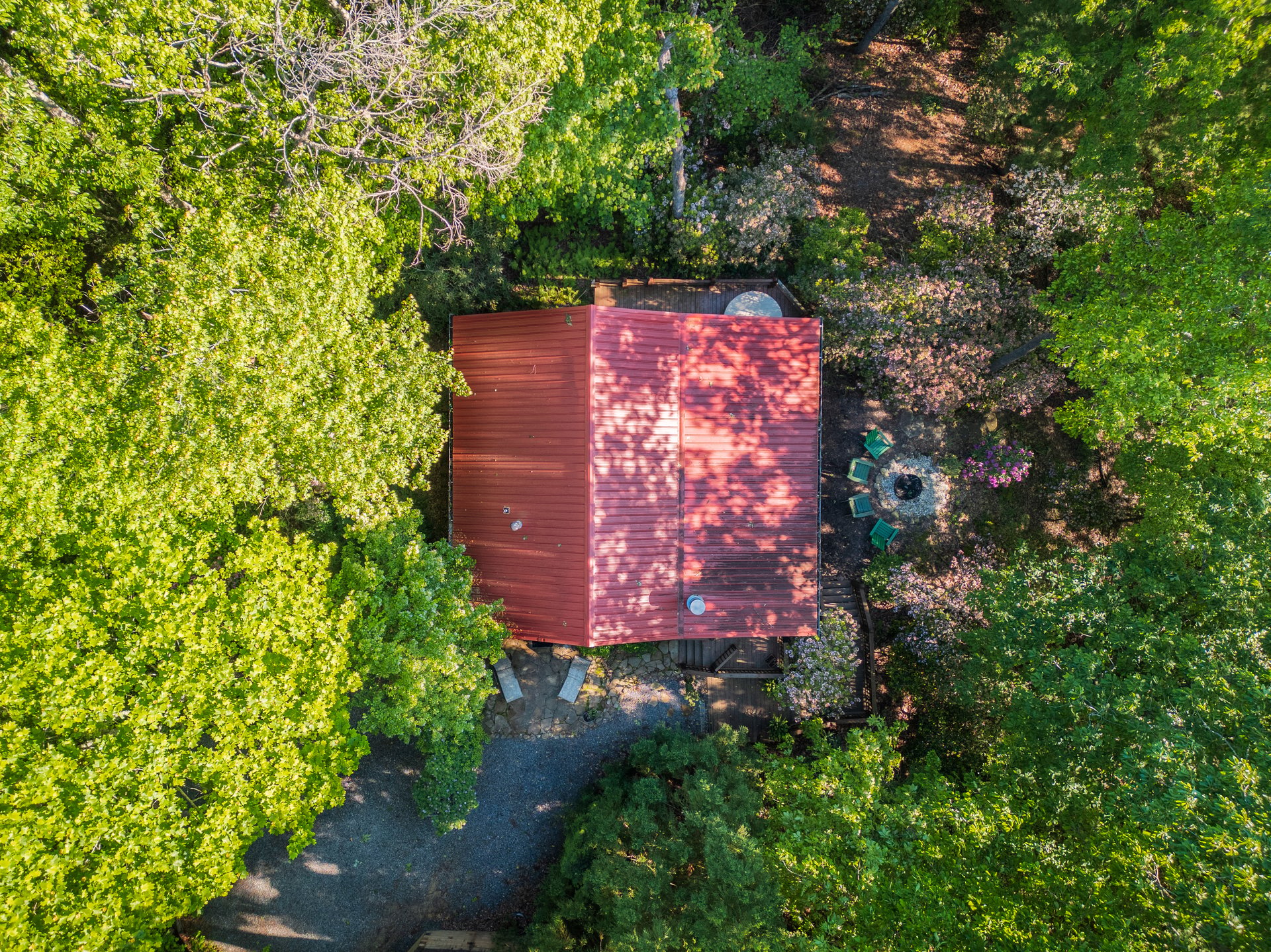 90 Holloway Circle, Blue Ridge, GA 30513