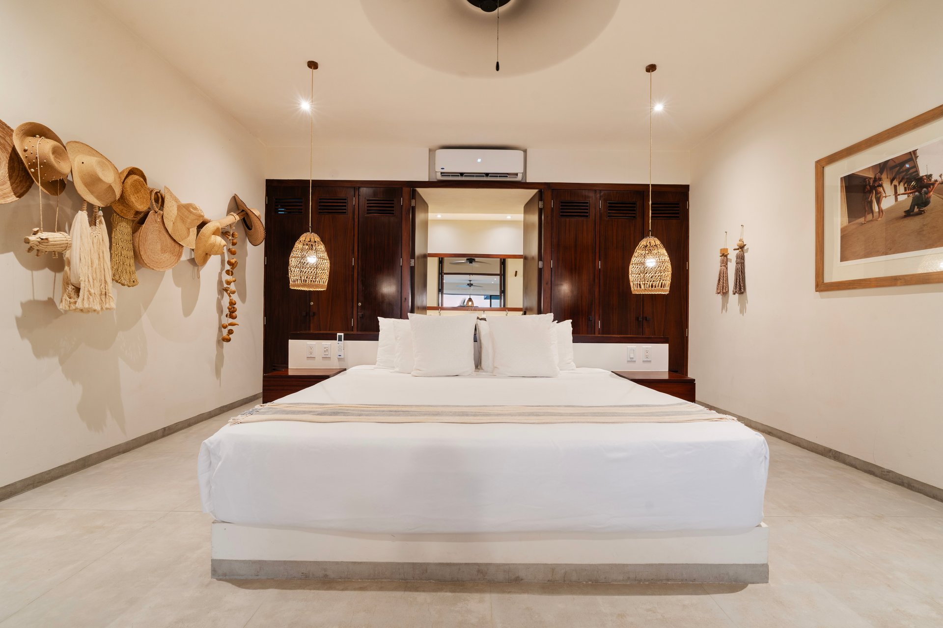 Marea Beachfront Villa G36