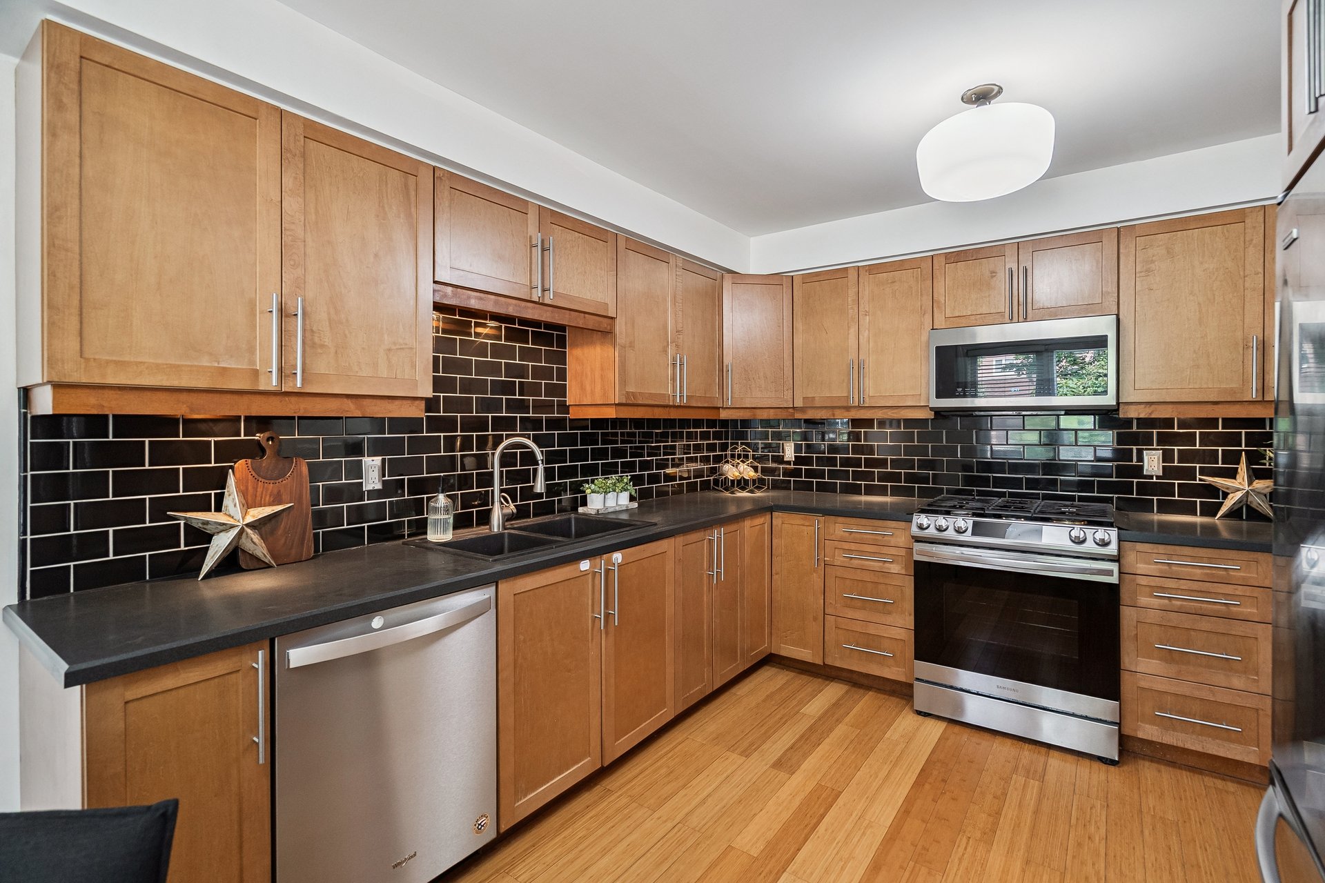 Spacious 3 Bedroom Townhome in College Park