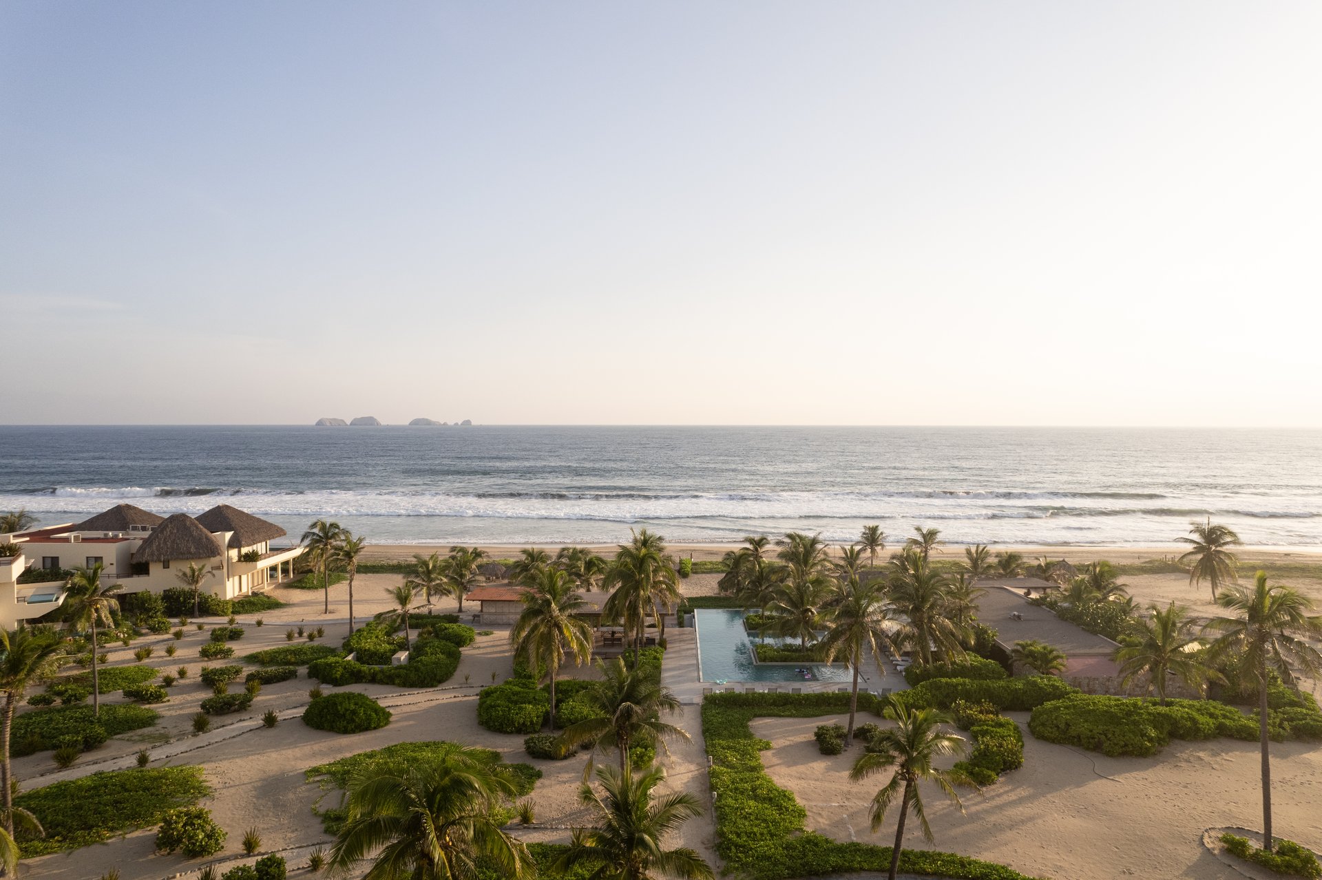 Marea Beachfront Villa B9