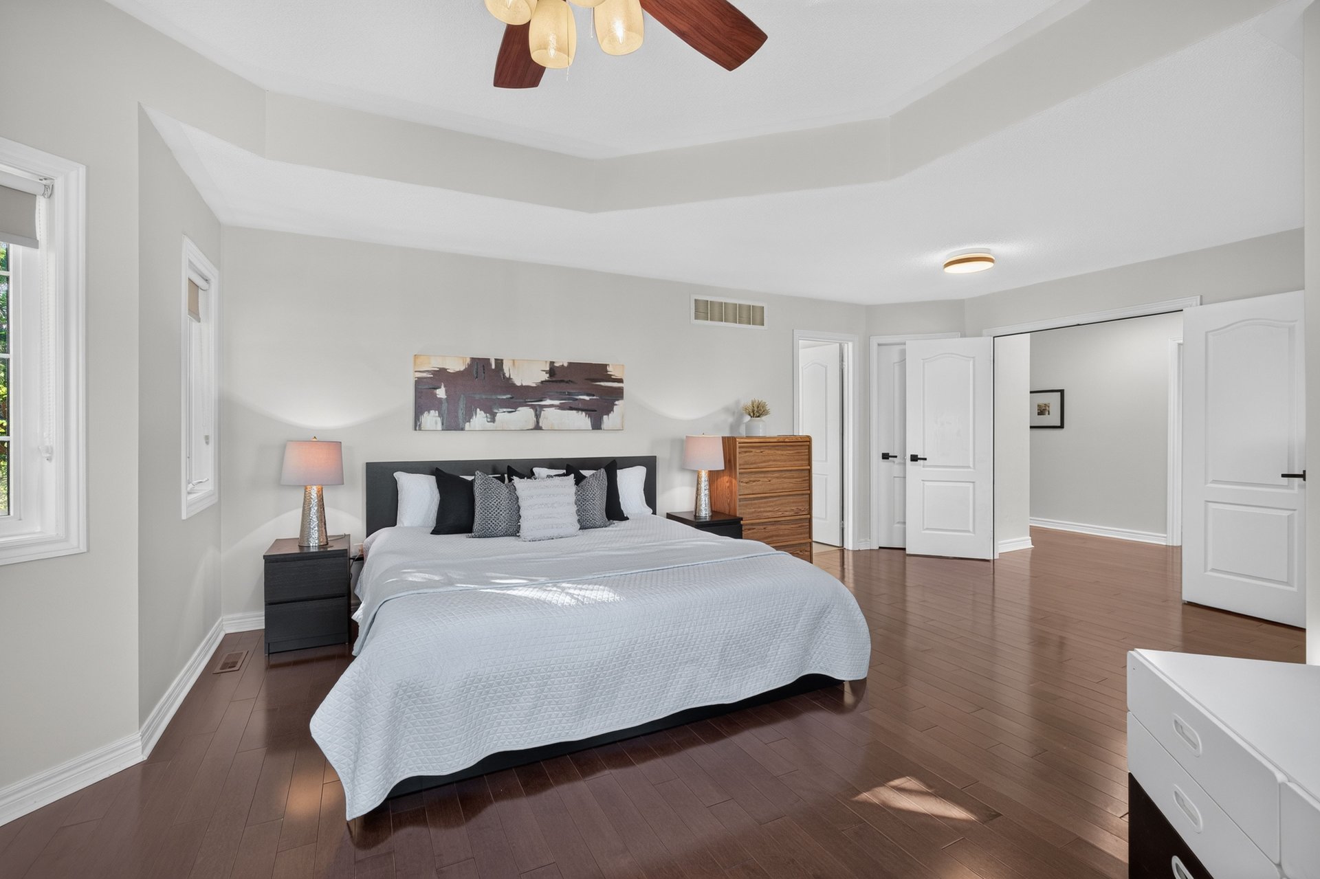 2201 Lapsley Crescent, Oakville