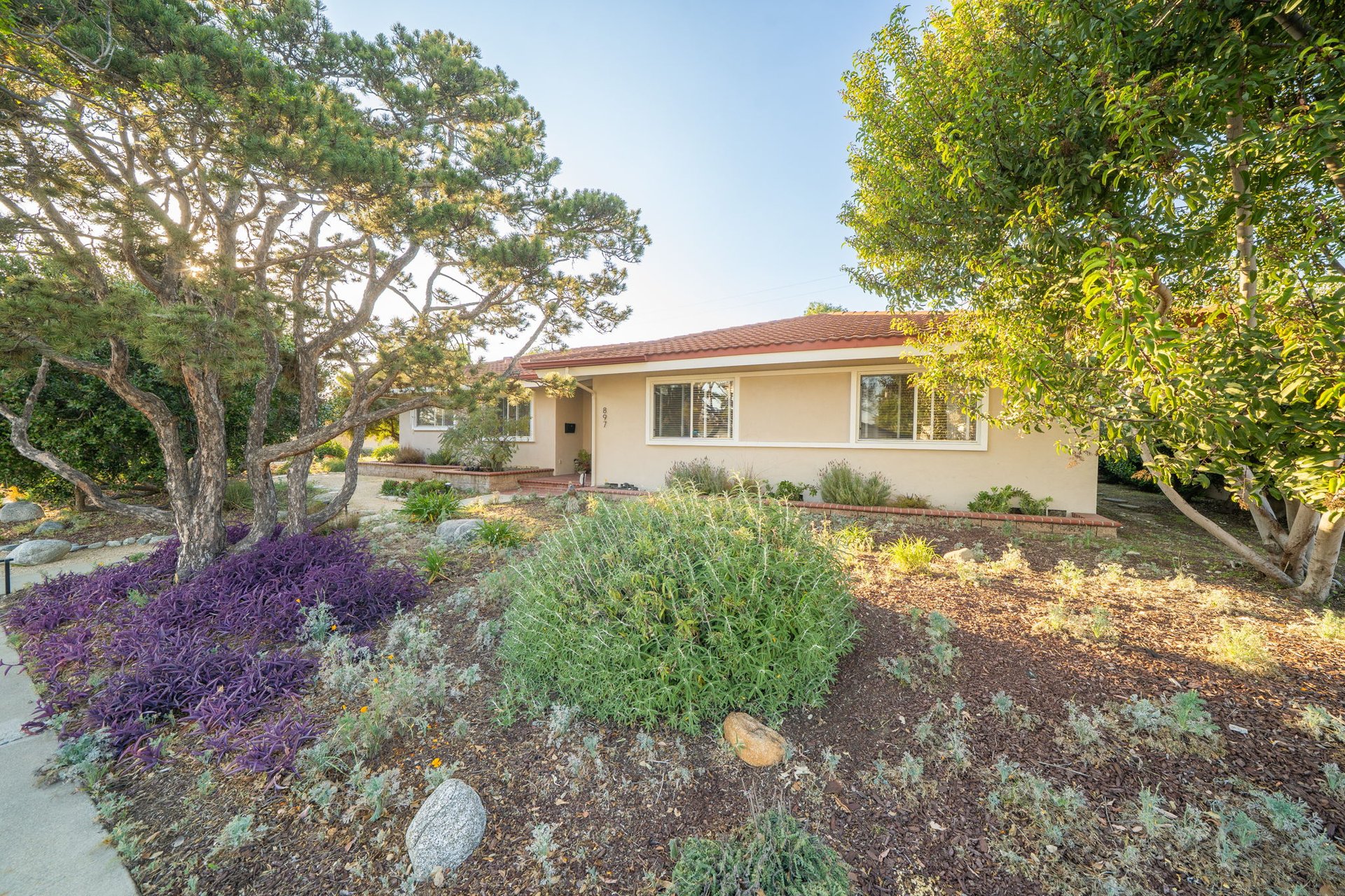 897 Ottawa Drive