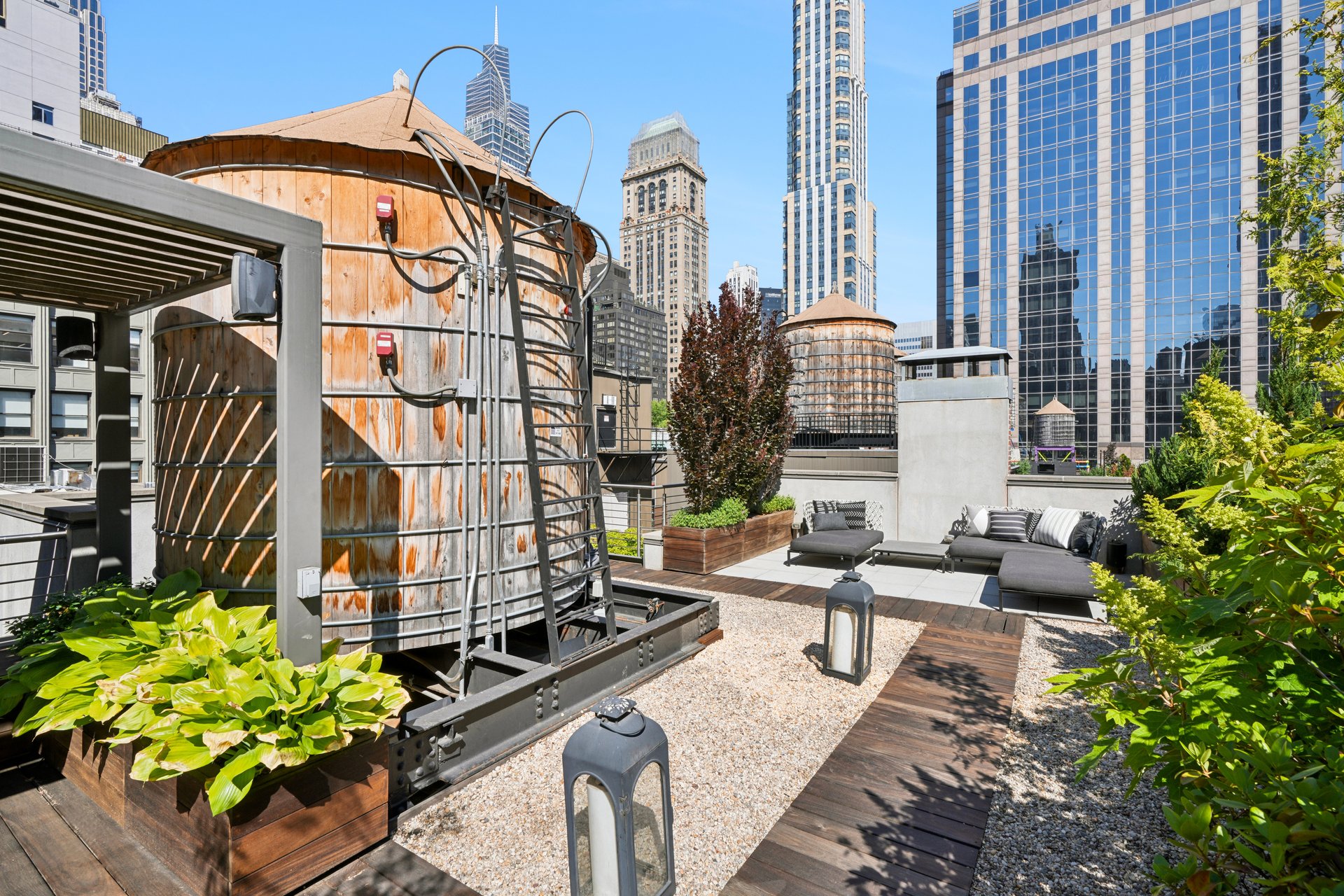 28 West 38th Street, PHW