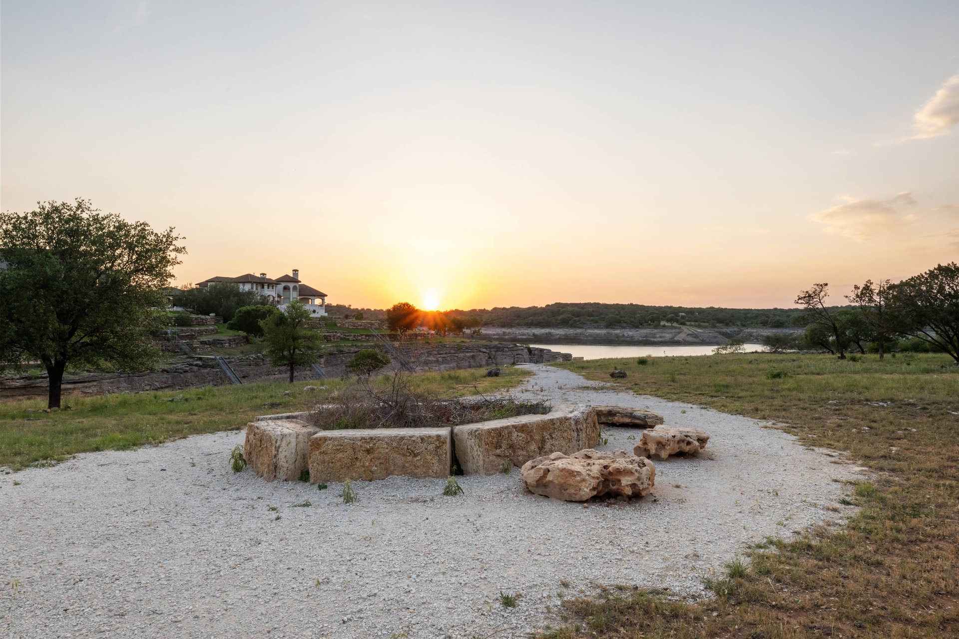 2912 Patriot Drive & 3002 Point Cove