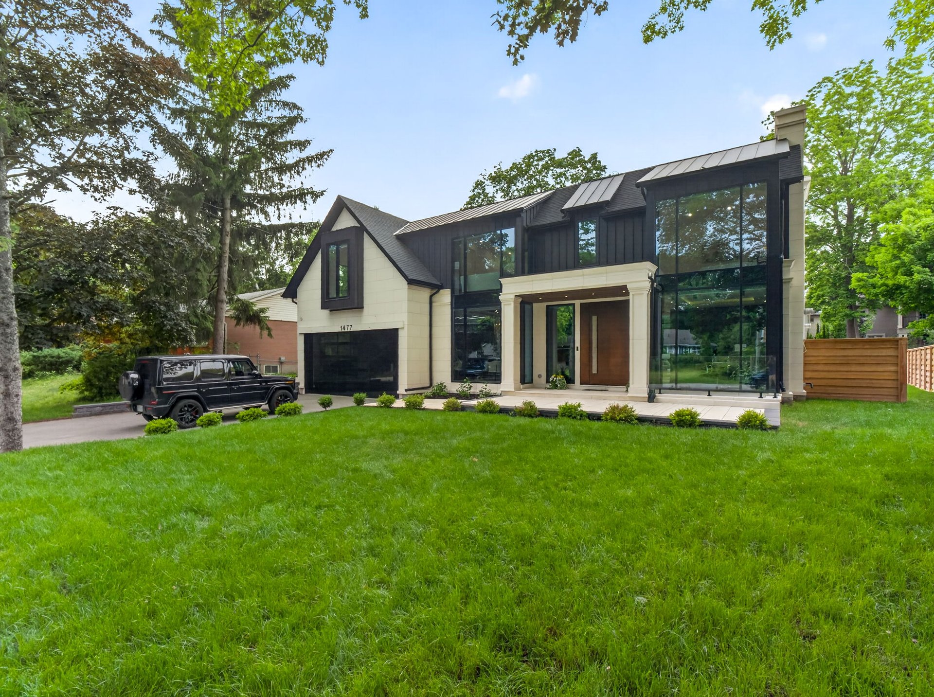 1477 Duncan Road