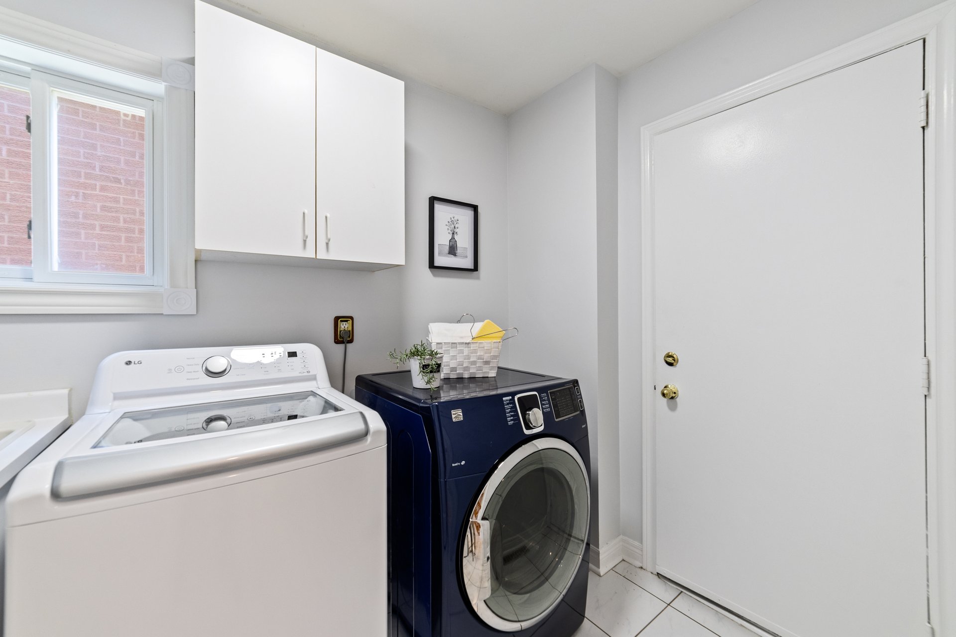 6837 Lisgar Drive