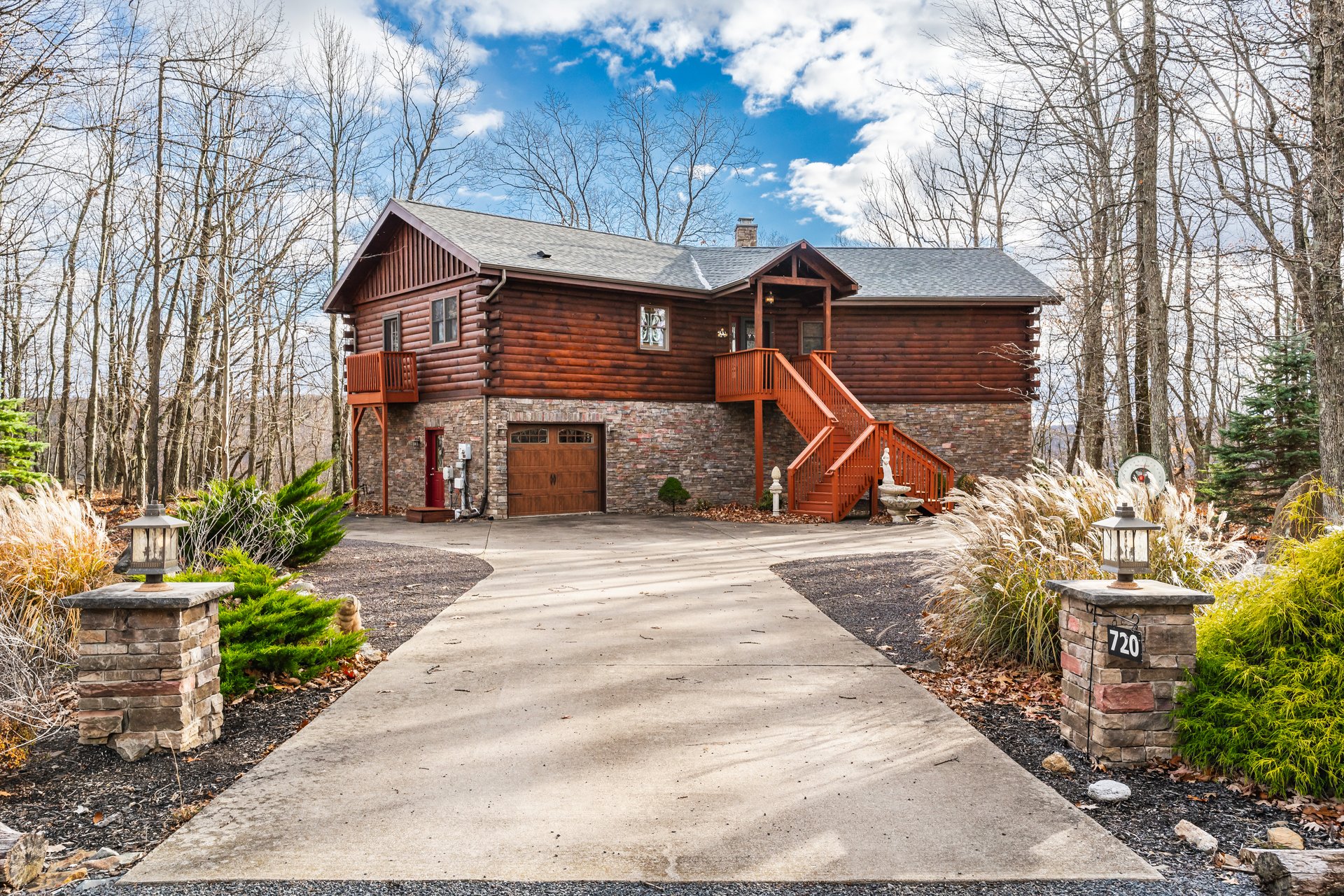 720 Turnberry Lane