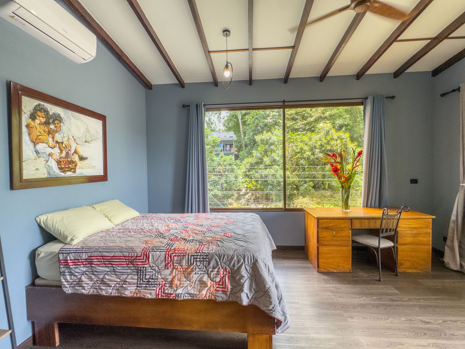 Naranjito corner lot house