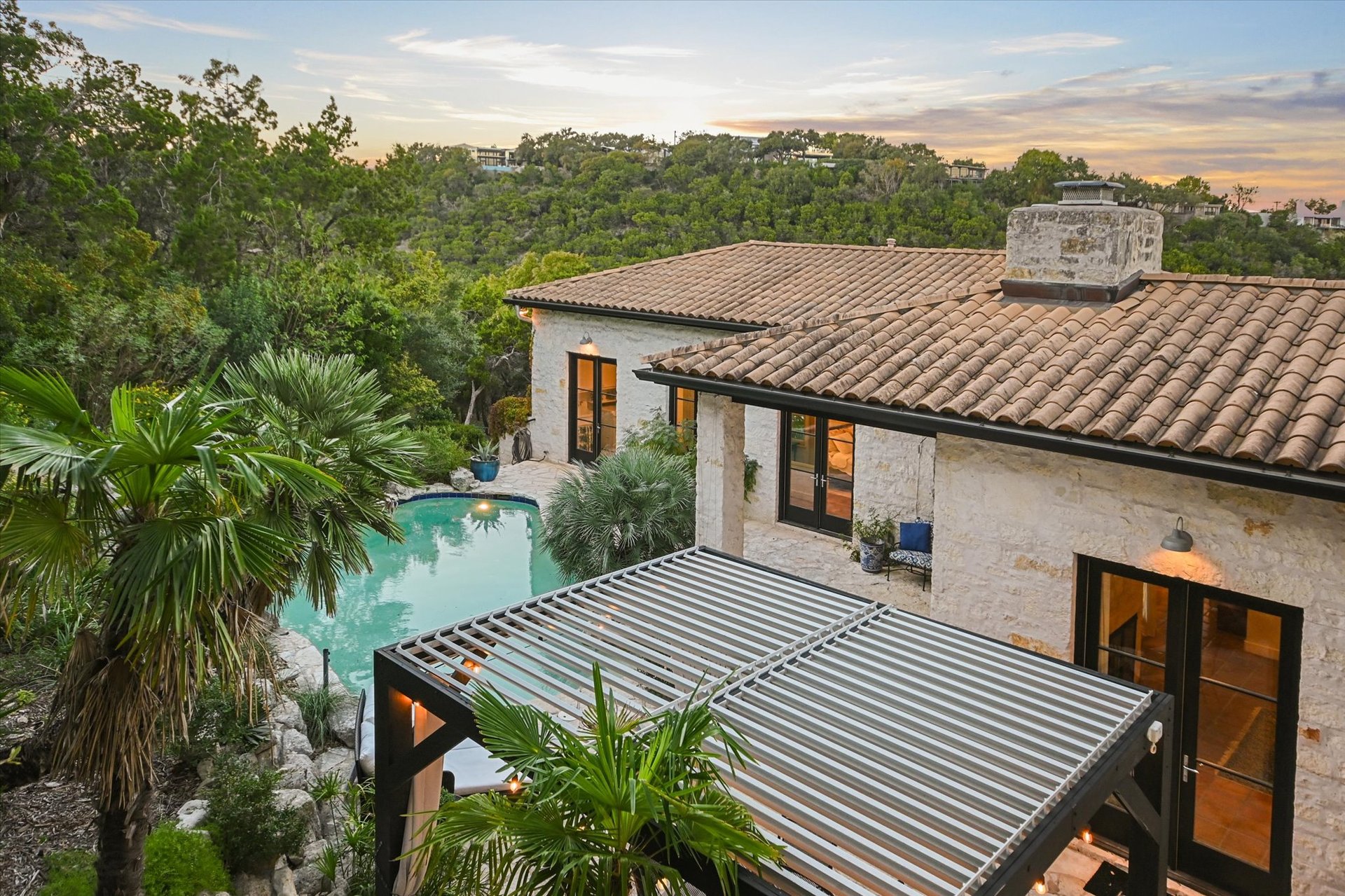 698 Windsong Trail