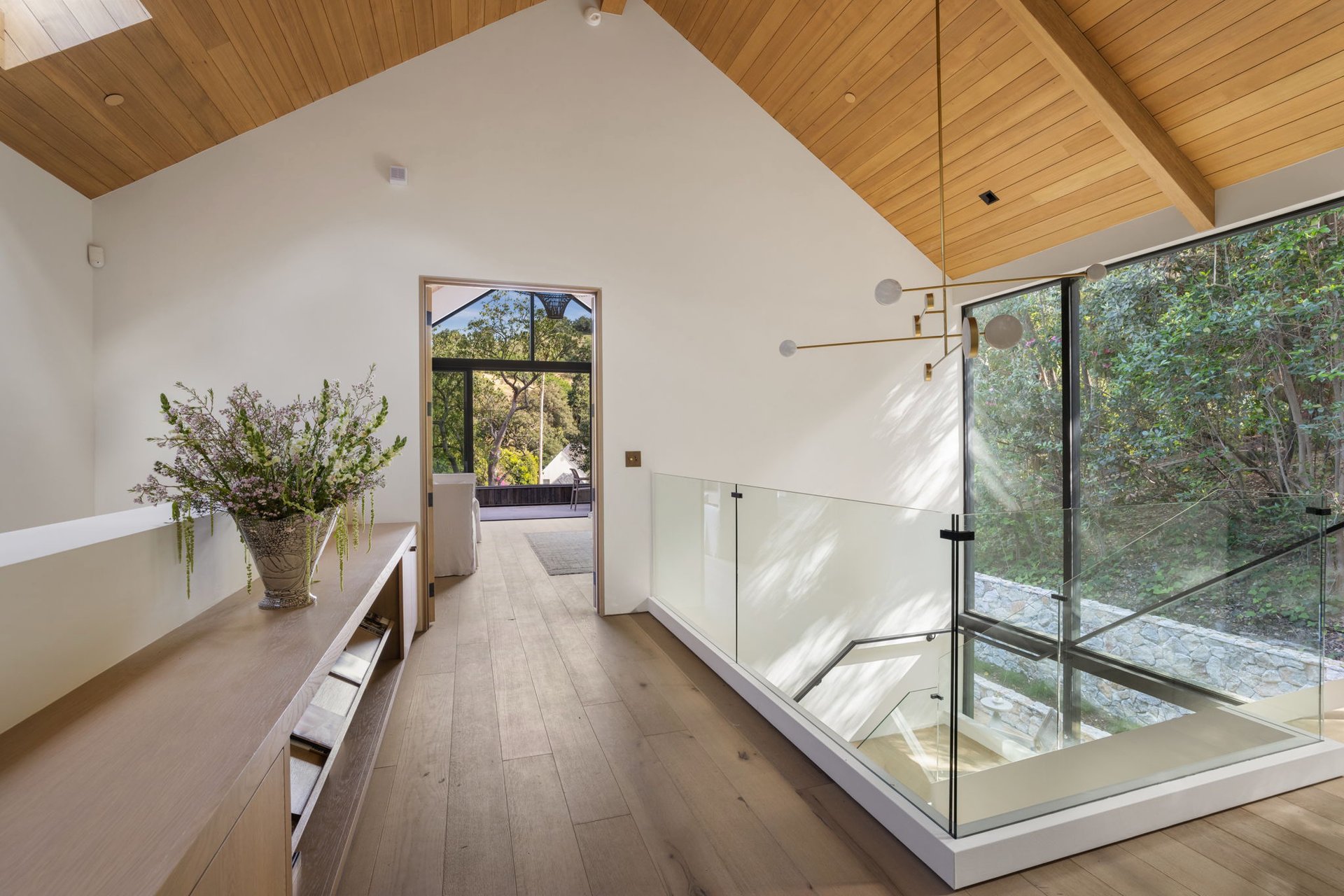The Viewcrest Lodge in Studio City 