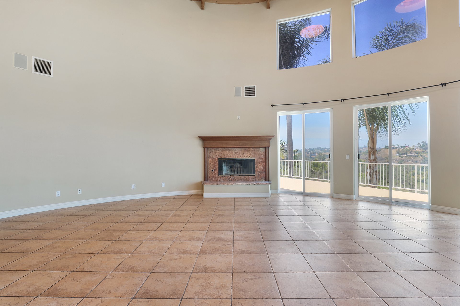 1303 Sycamore Heights