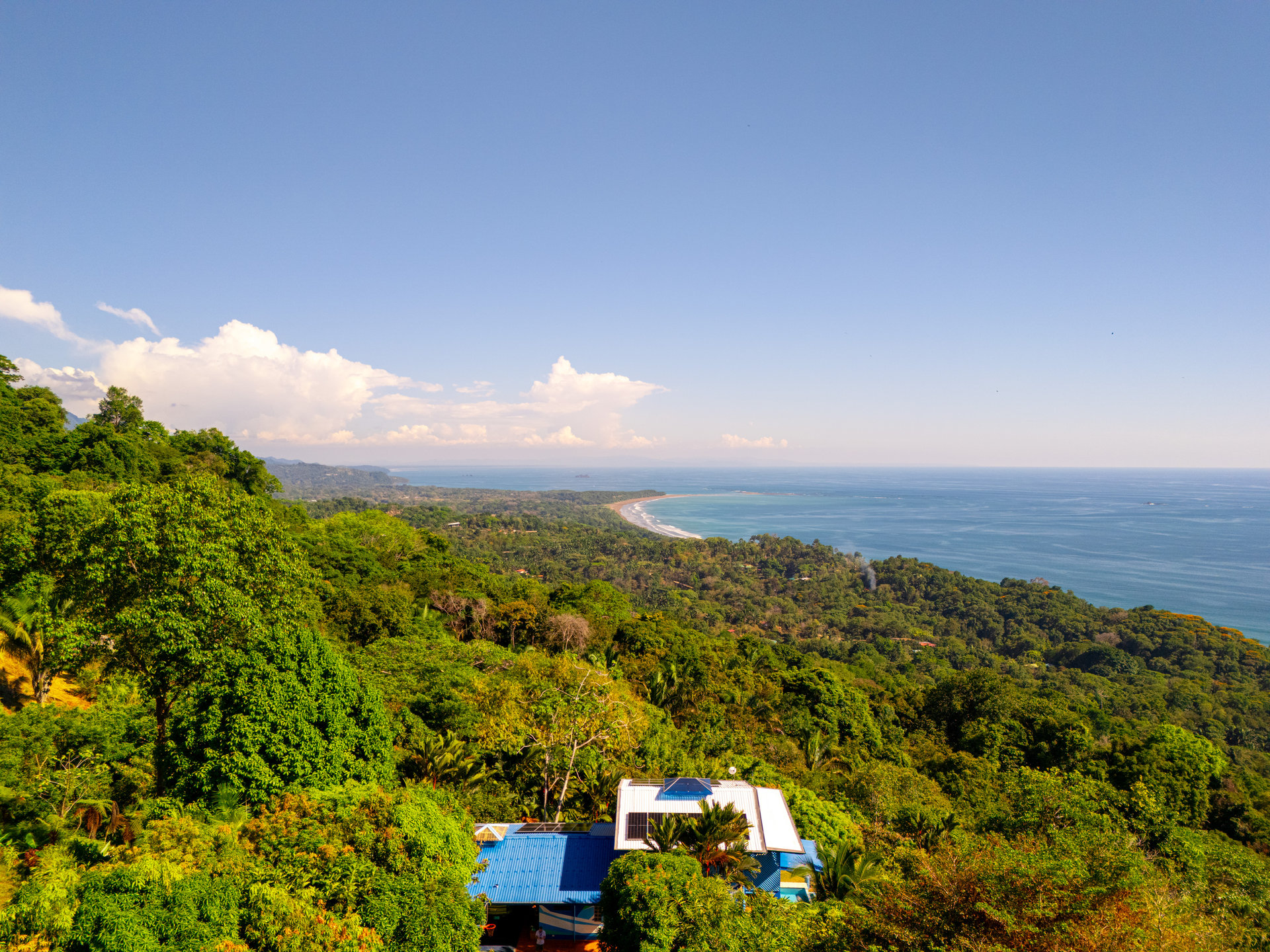 Casa Vista Harmonia, Legendary Ocean Views and Sustainable Living!