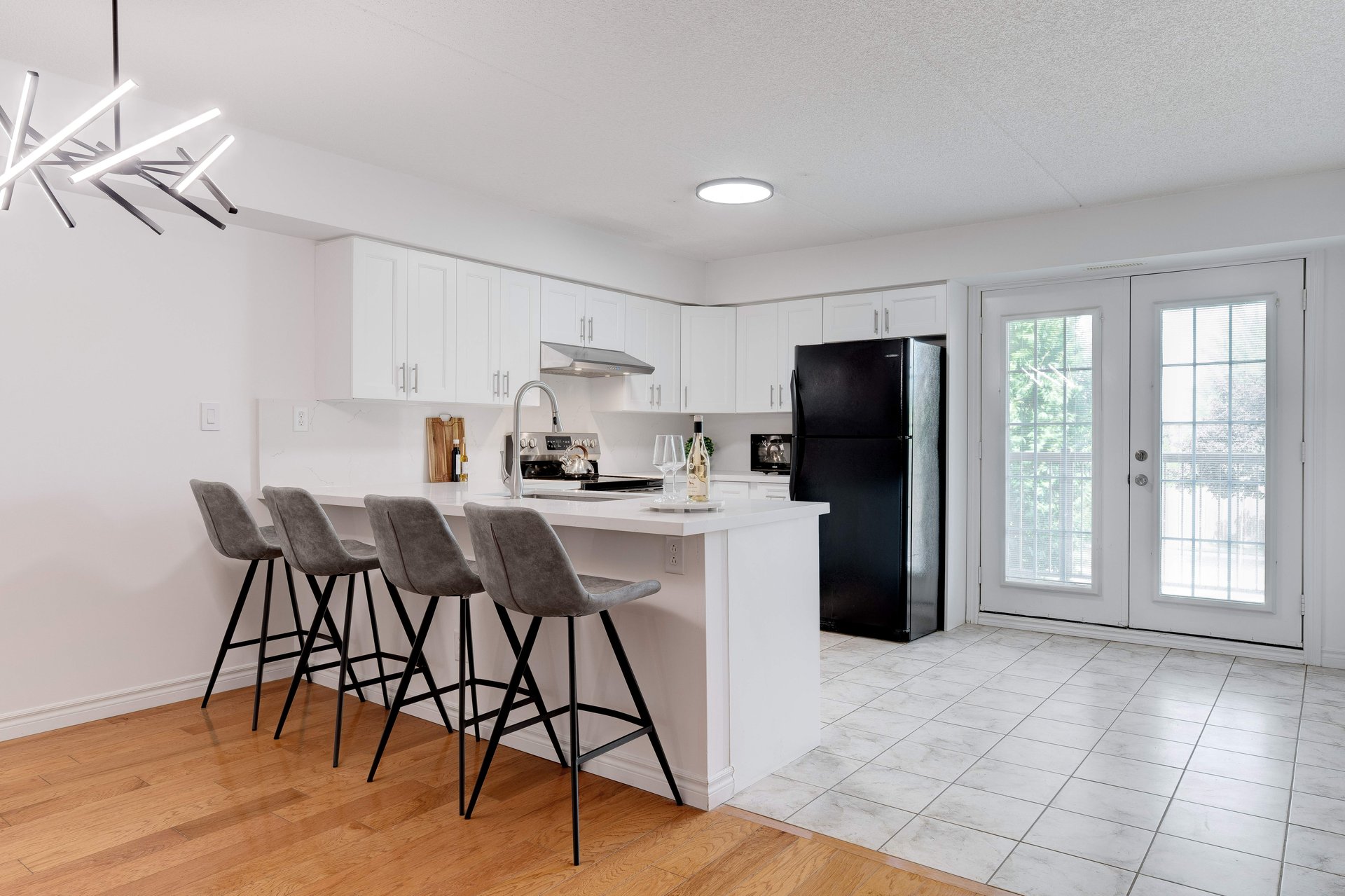 1460 Bishops Gate, Suite 212