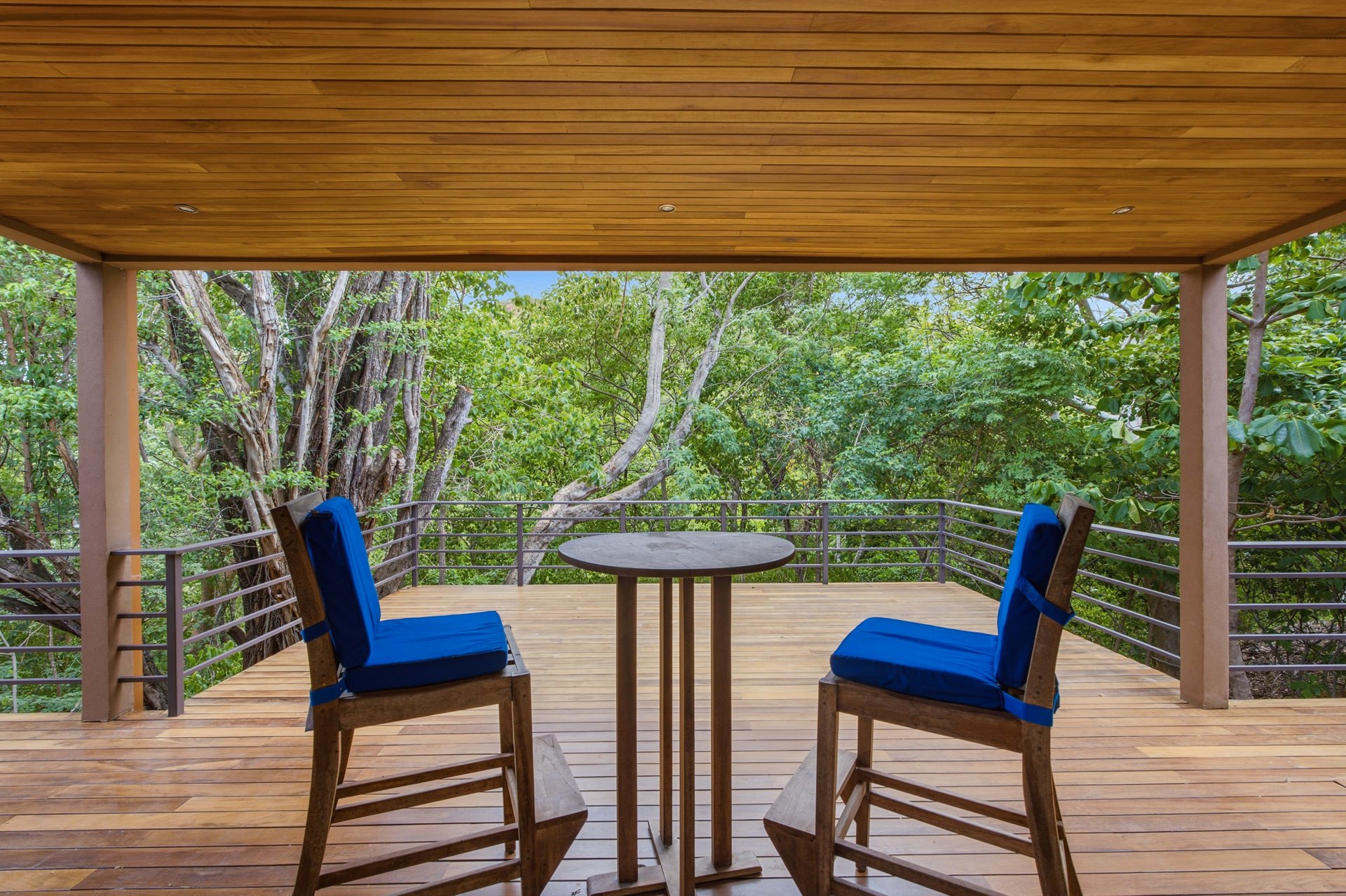 Casa Oasis | 3BR Main Residence + 2BR Guest House with Pool in Mar Vista, Playa Flamingo