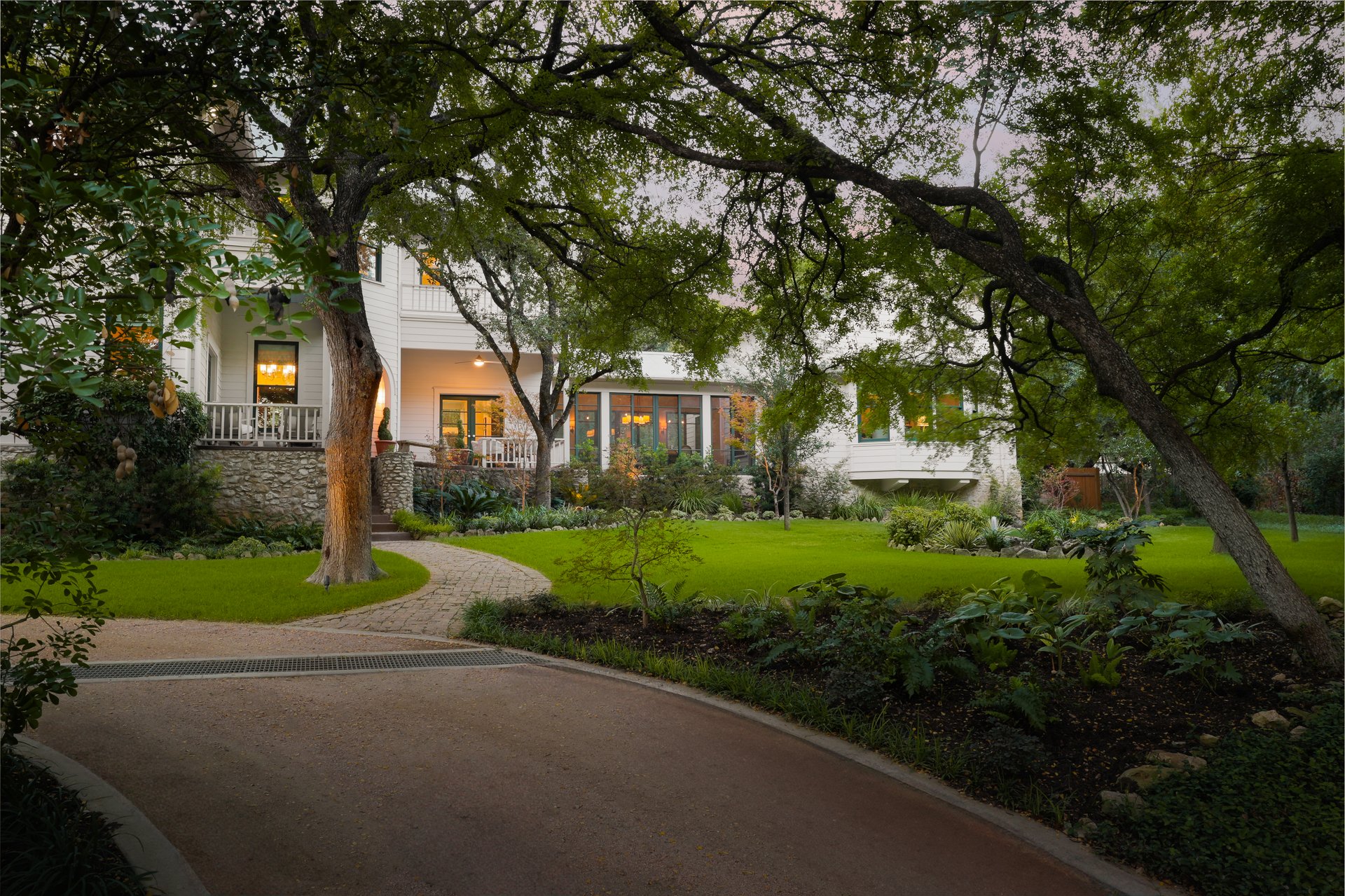 3006 Scenic Dr